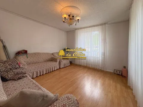 Maison à vendre à Lure avec 5 chambres et potentiel de rénovation 