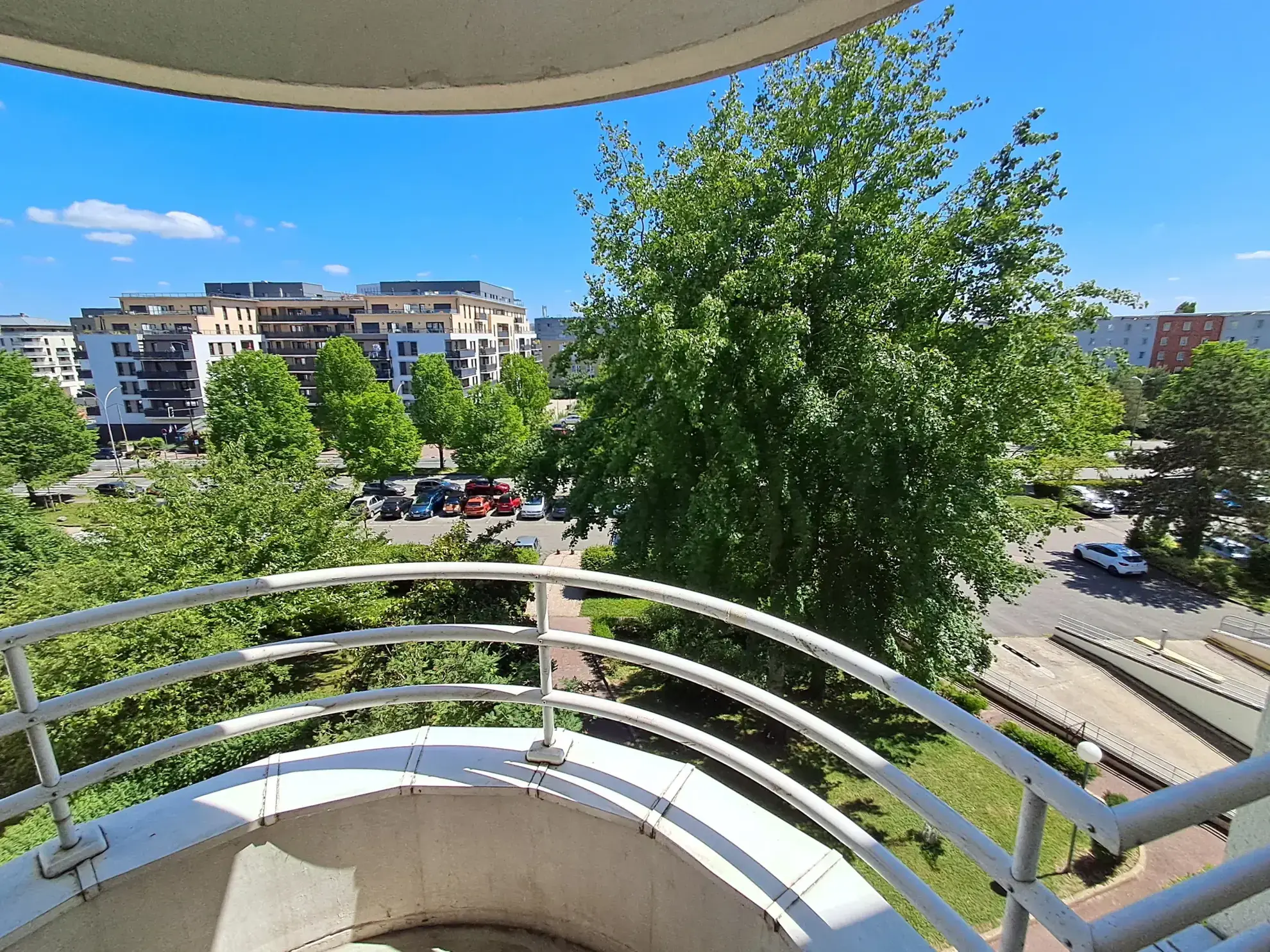 Spacieux appartement 2 pièces de 54,66 m² à Vélizy-Villacoublay avec terrasse 