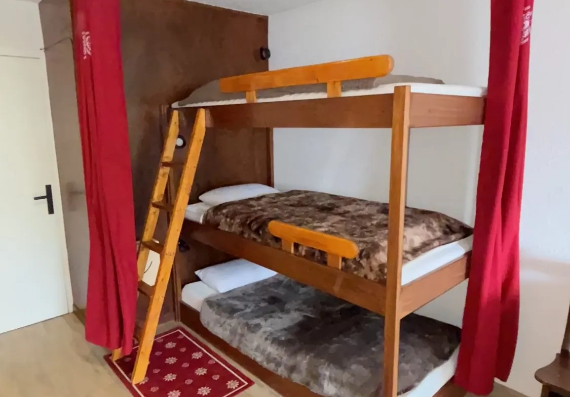 Vente Spacieux Studio face aux Pistes à Montgenèvre avec Balcon Sud-Est 