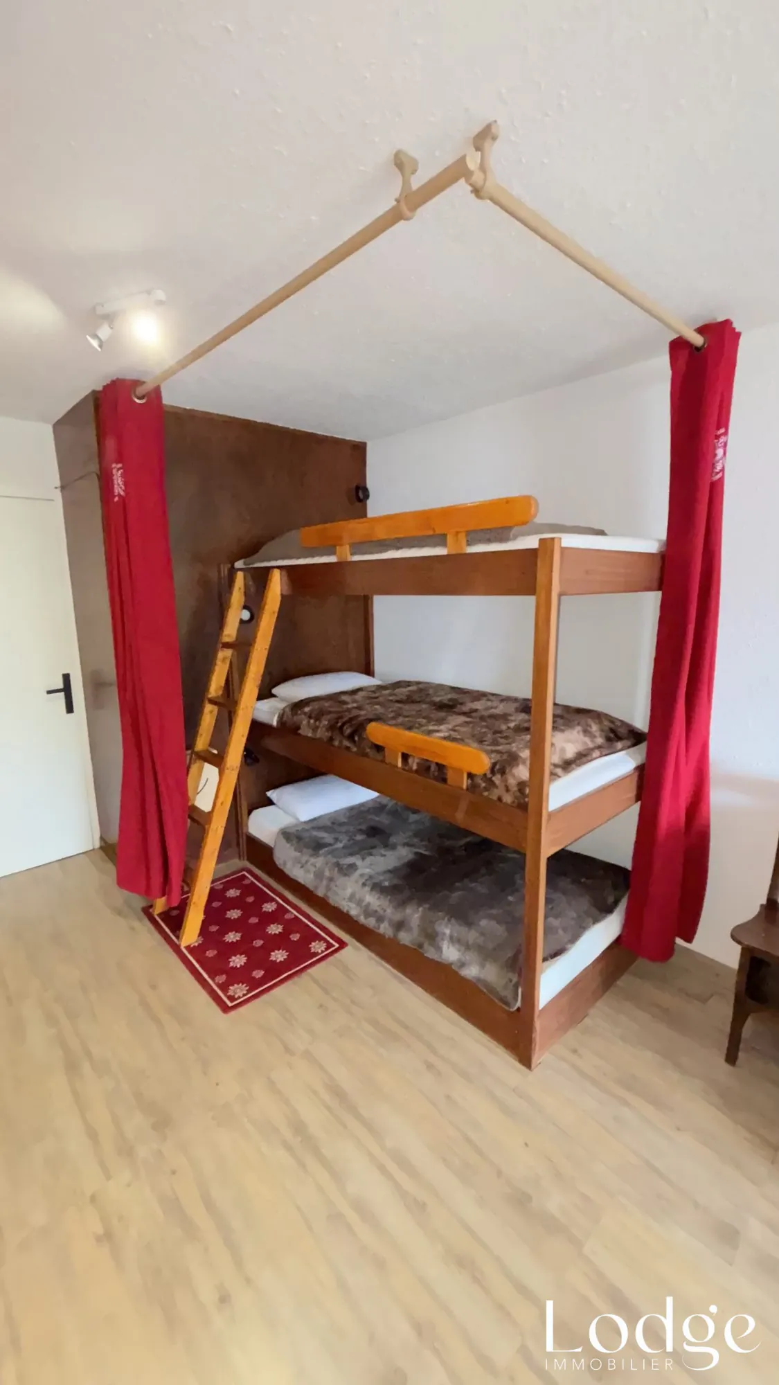 Vente Spacieux Studio face aux Pistes à Montgenèvre avec Balcon Sud-Est 