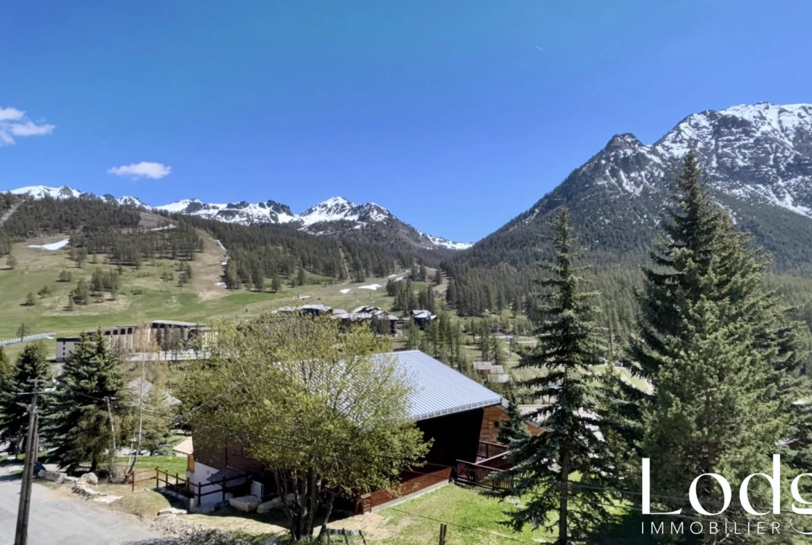 Vente Spacieux Studio face aux Pistes à Montgenèvre avec Balcon Sud-Est 