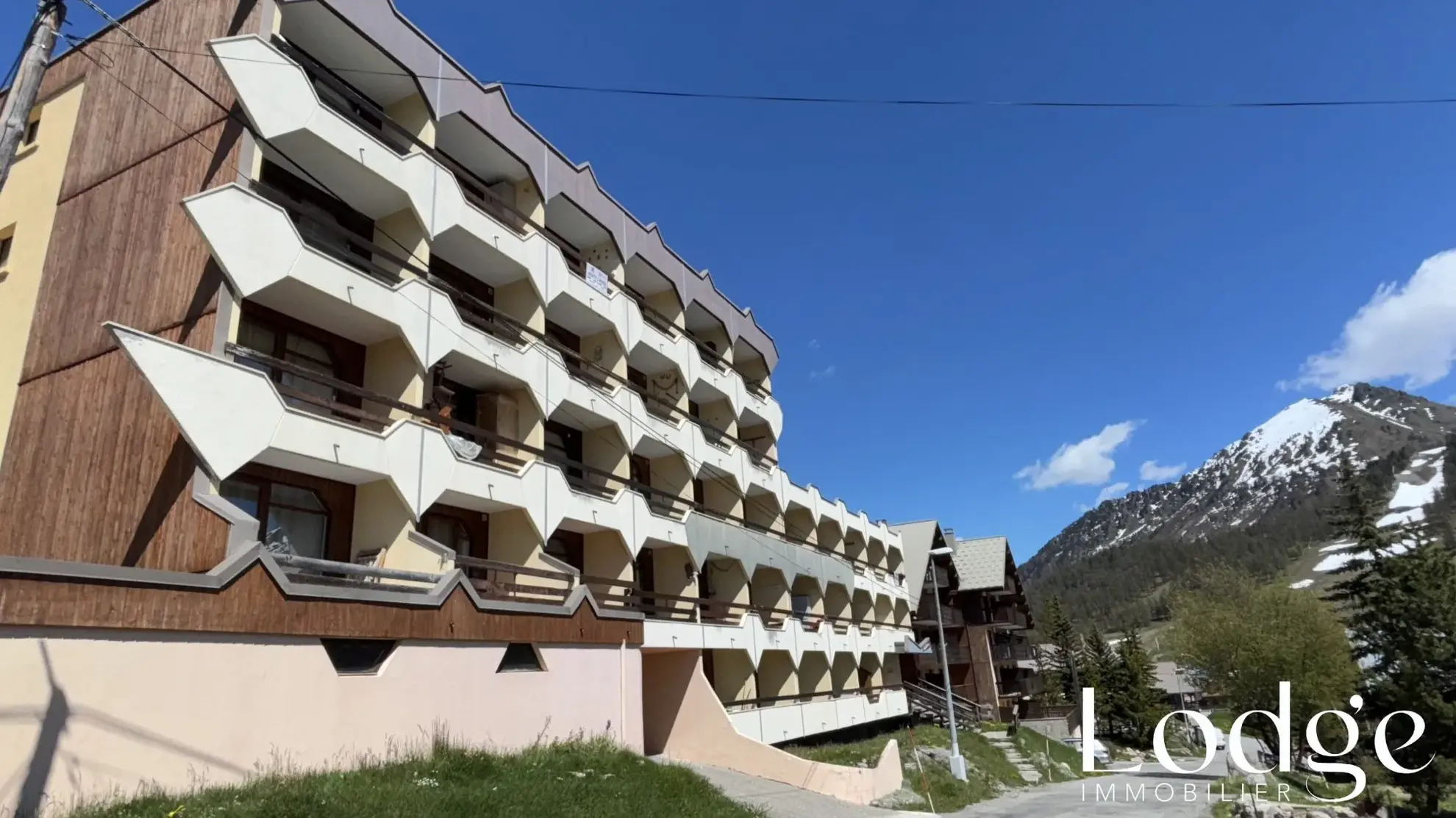 Vente Spacieux Studio face aux Pistes à Montgenèvre avec Balcon Sud-Est 