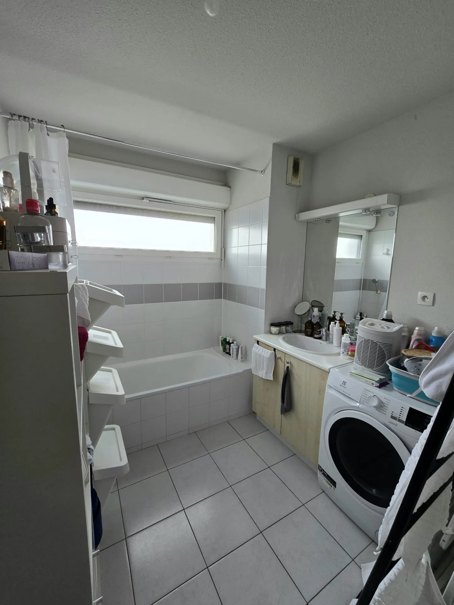 Appartement T3 en dernier étage avec terrasse et parking à Toulouse 