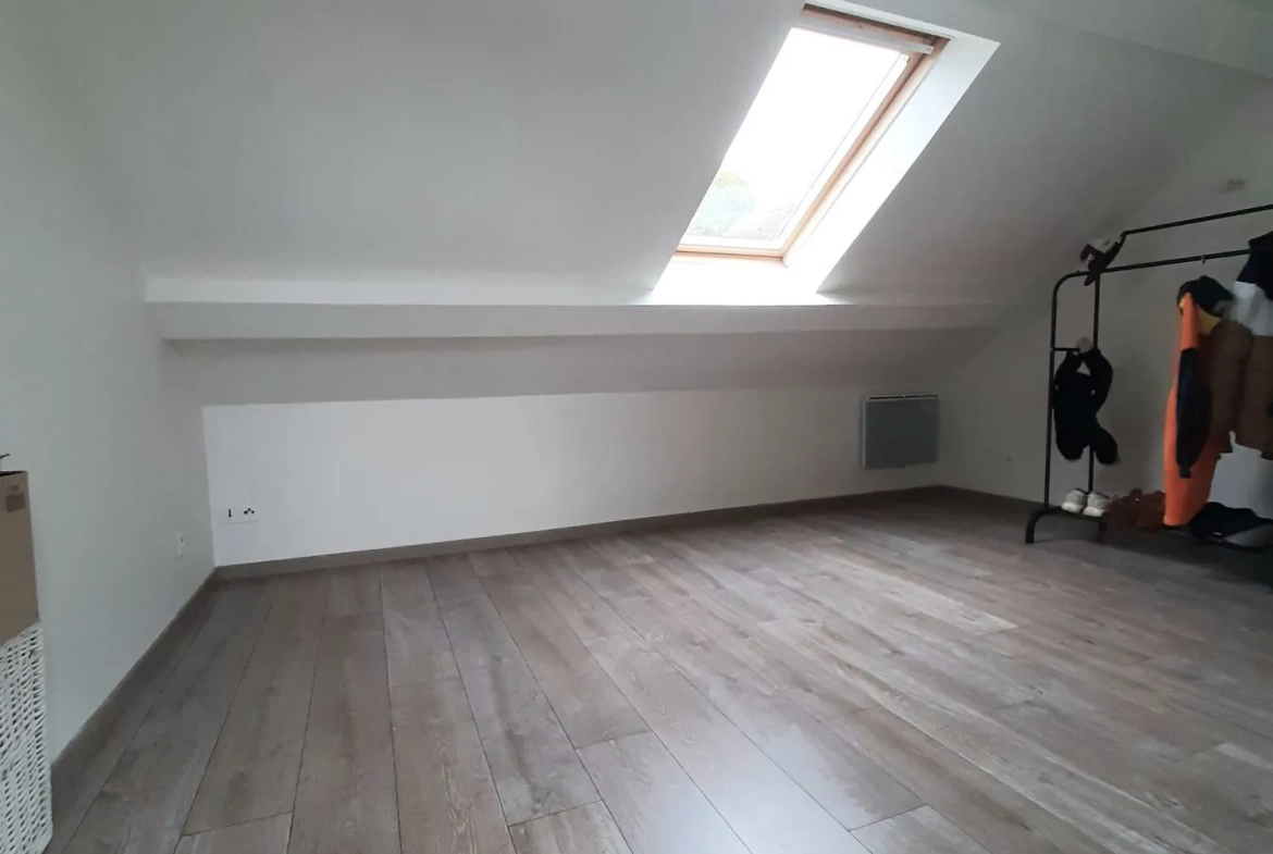 Maison de village rénovée avec 4 chambres à Morienval - Charmant bien immobilier 