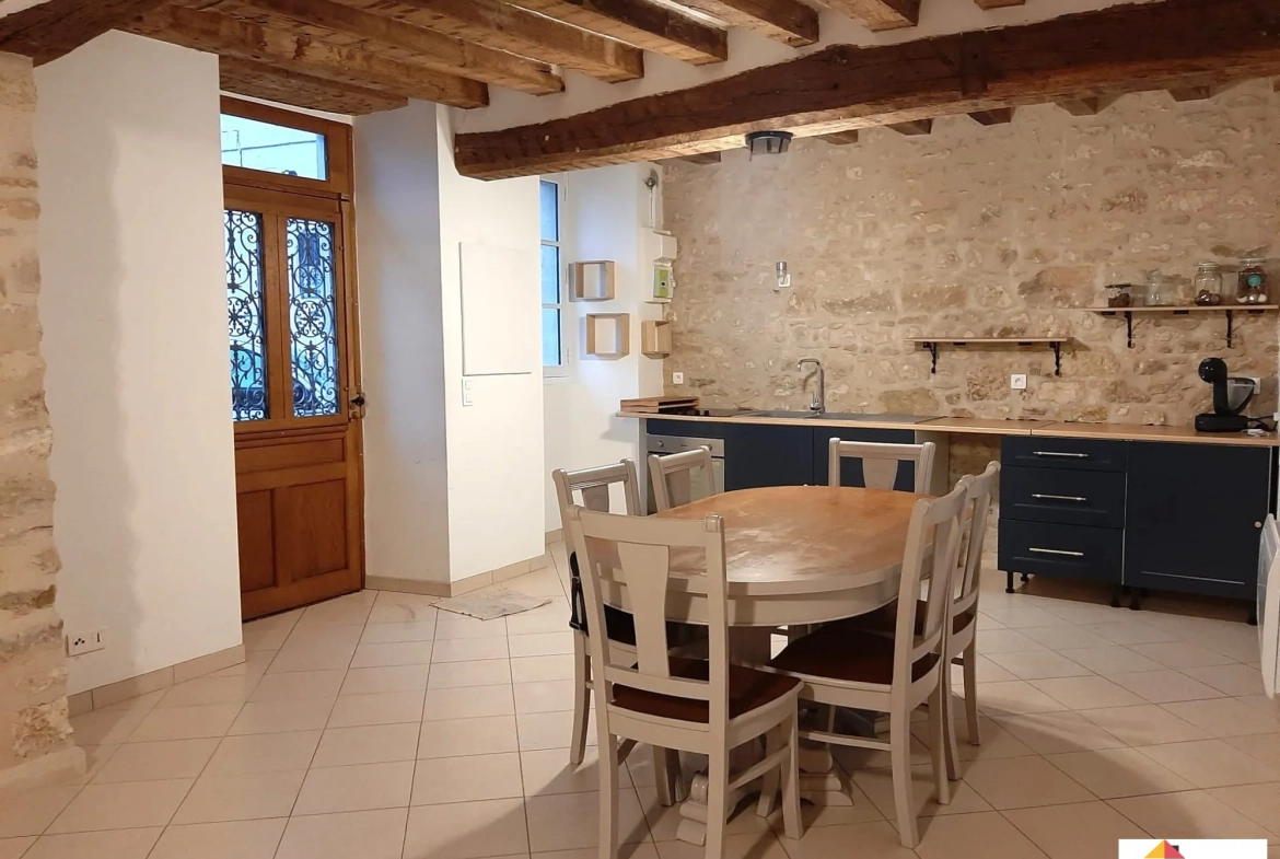 Maison de village rénovée avec 4 chambres à Morienval - Charmant bien immobilier 