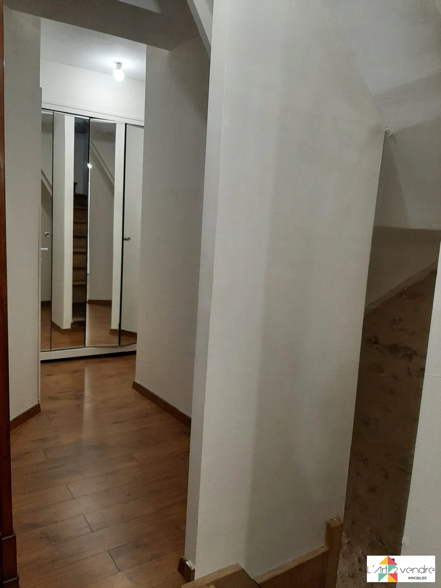 Maison de village rénovée avec 4 chambres à Morienval - Charmant bien immobilier 