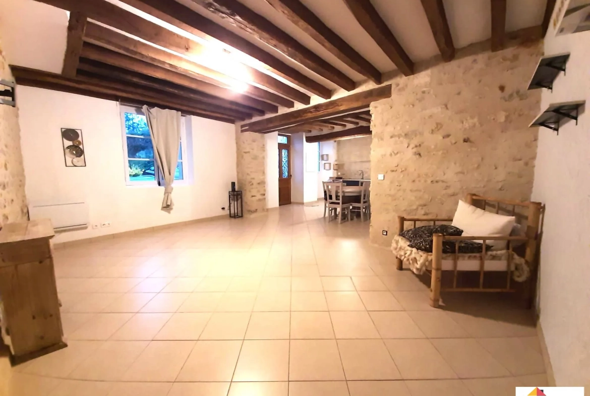 Maison de village rénovée avec 4 chambres à Morienval - Charmant bien immobilier 