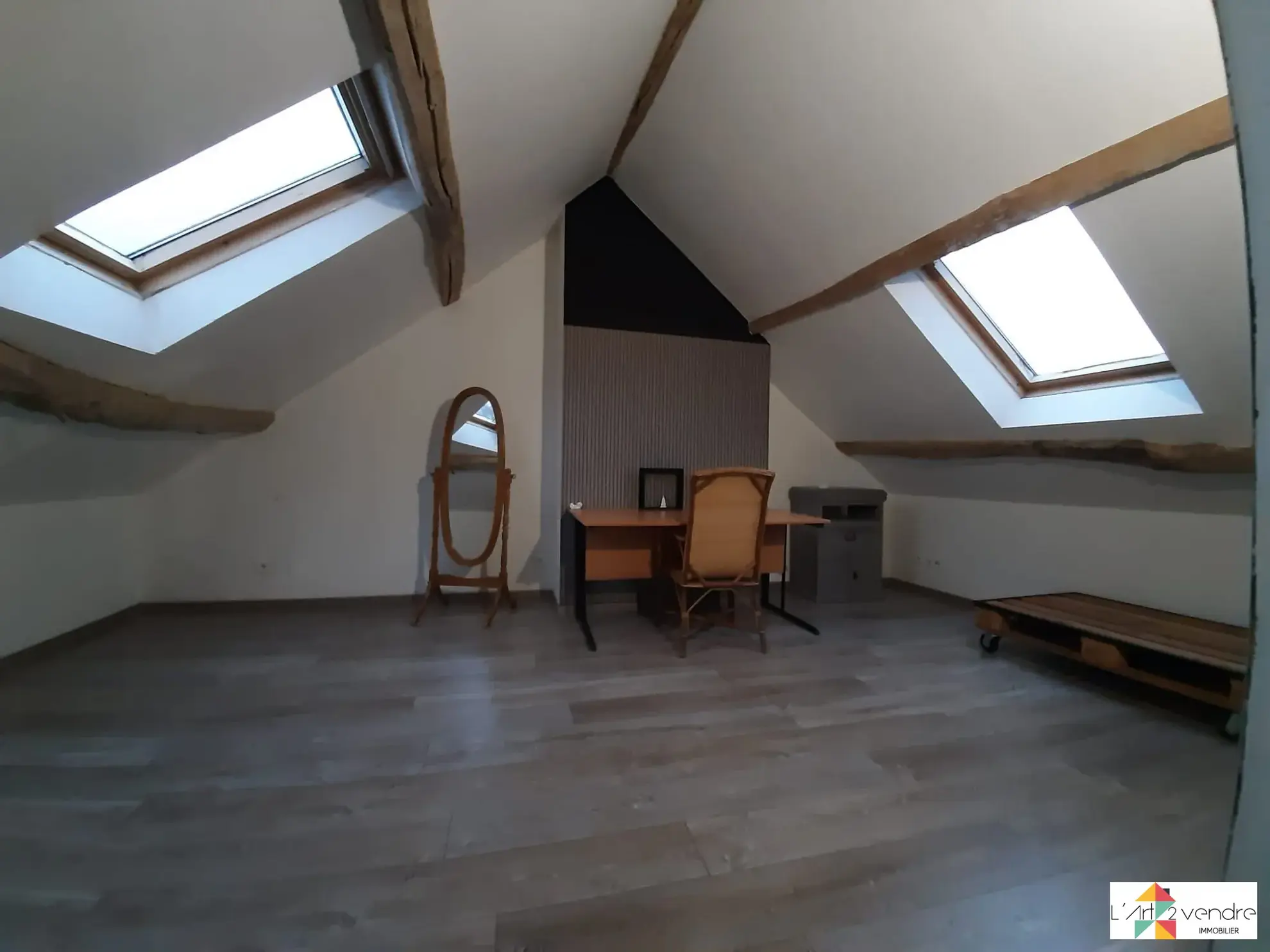 Maison de village rénovée avec 4 chambres à Morienval - Charmant bien immobilier 