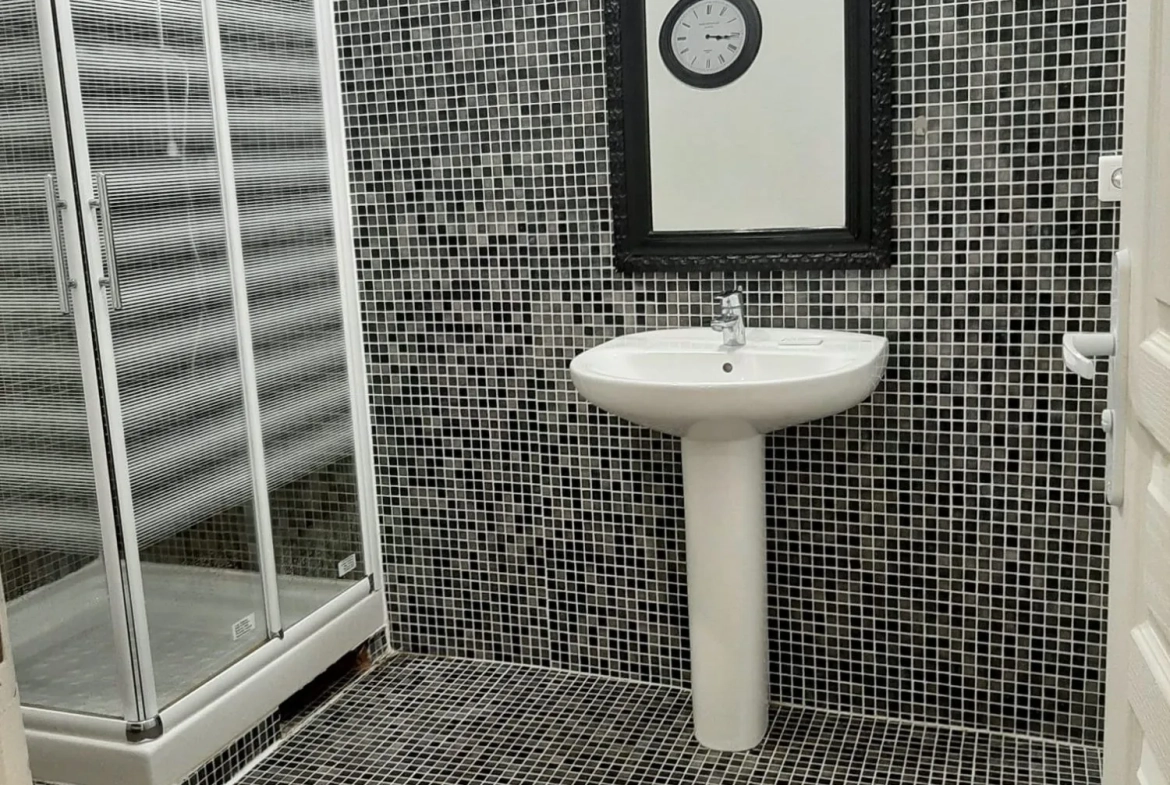 Maison de village rénovée avec 4 chambres à Morienval - Charmant bien immobilier 