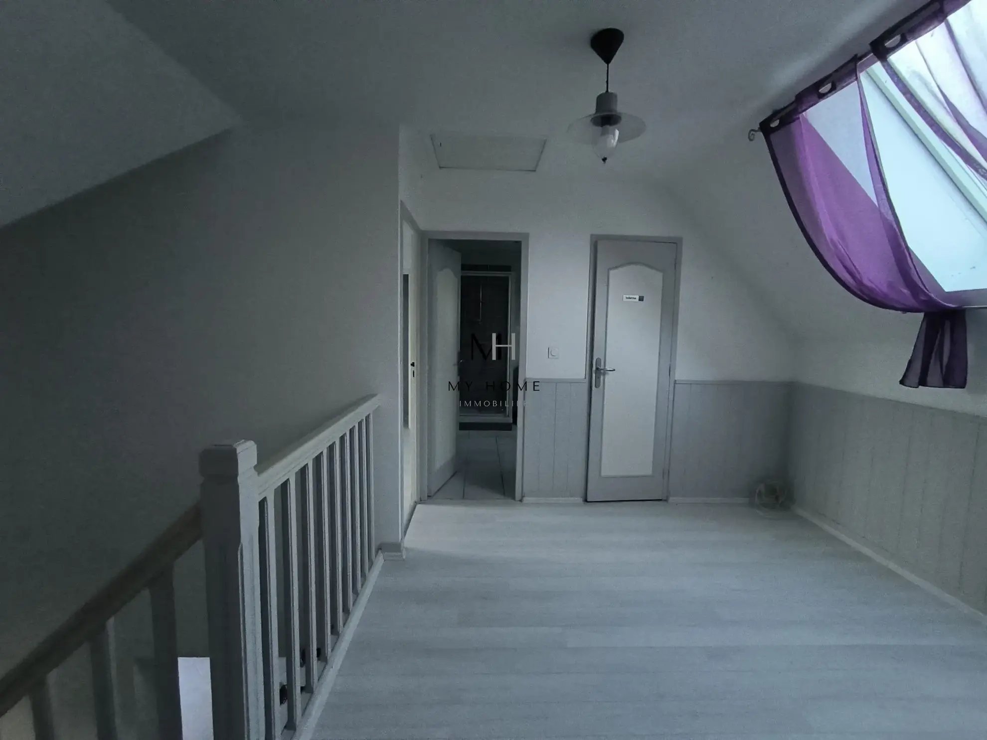 pallier Maison individuelle avec piscine, terrasse et sous-sol à Alençon 