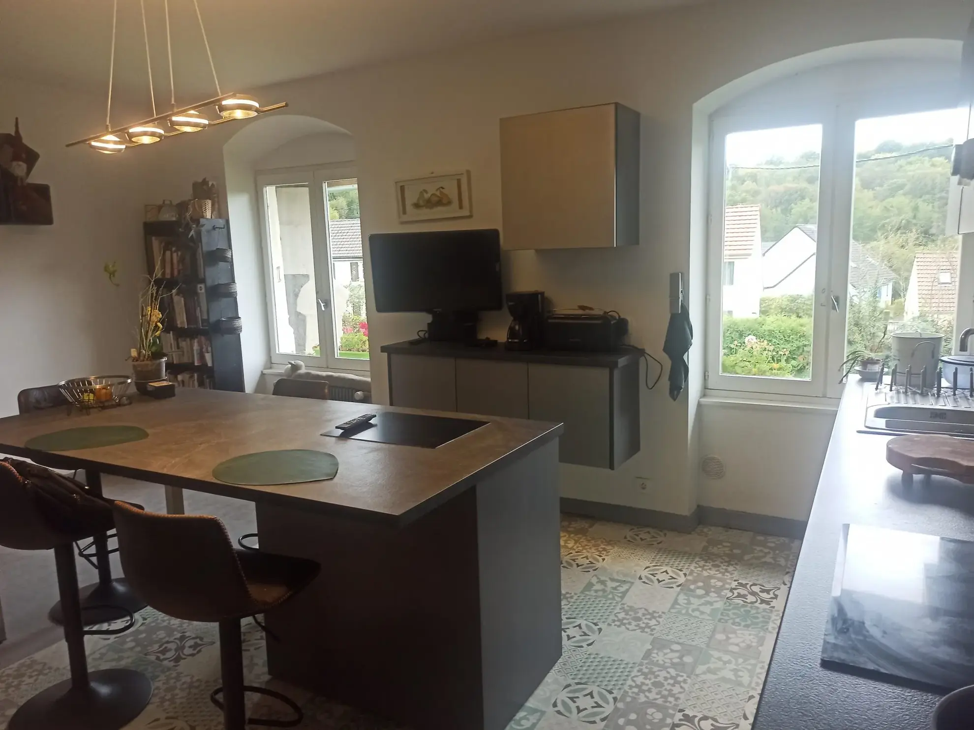 Maison à vendre à Danjoutin – 130 m², terrain de 22 ares, potentiel familial dans cadre verdoyant 