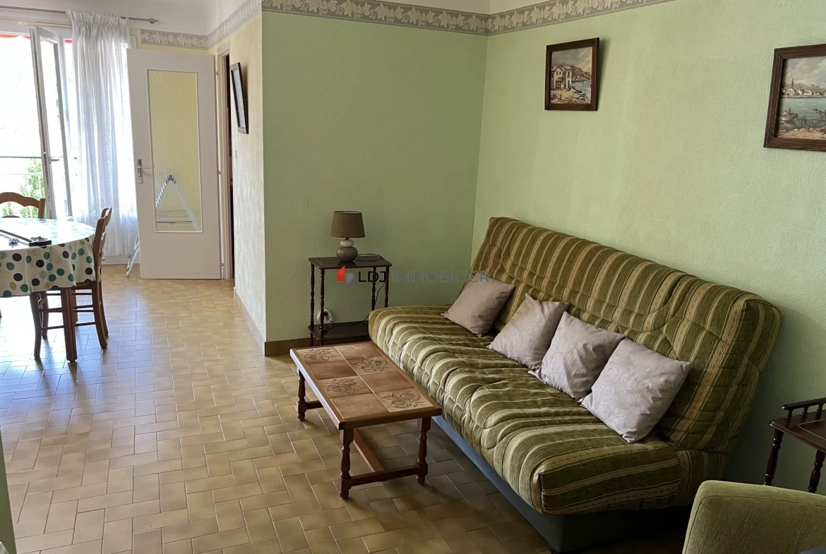 Appartement T2 Bis avec terrasse et garage à Amélie-les-Bains 