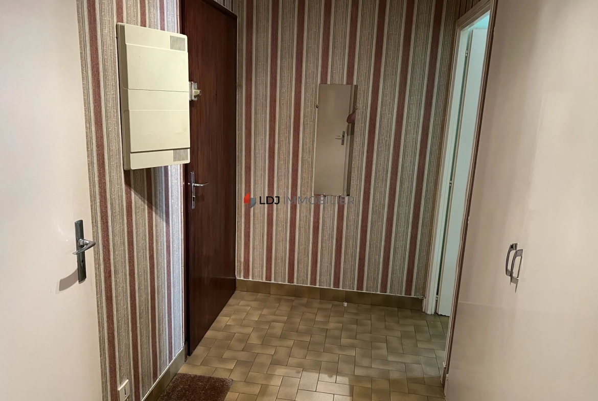 Appartement T2 Bis avec terrasse et garage à Amélie-les-Bains 