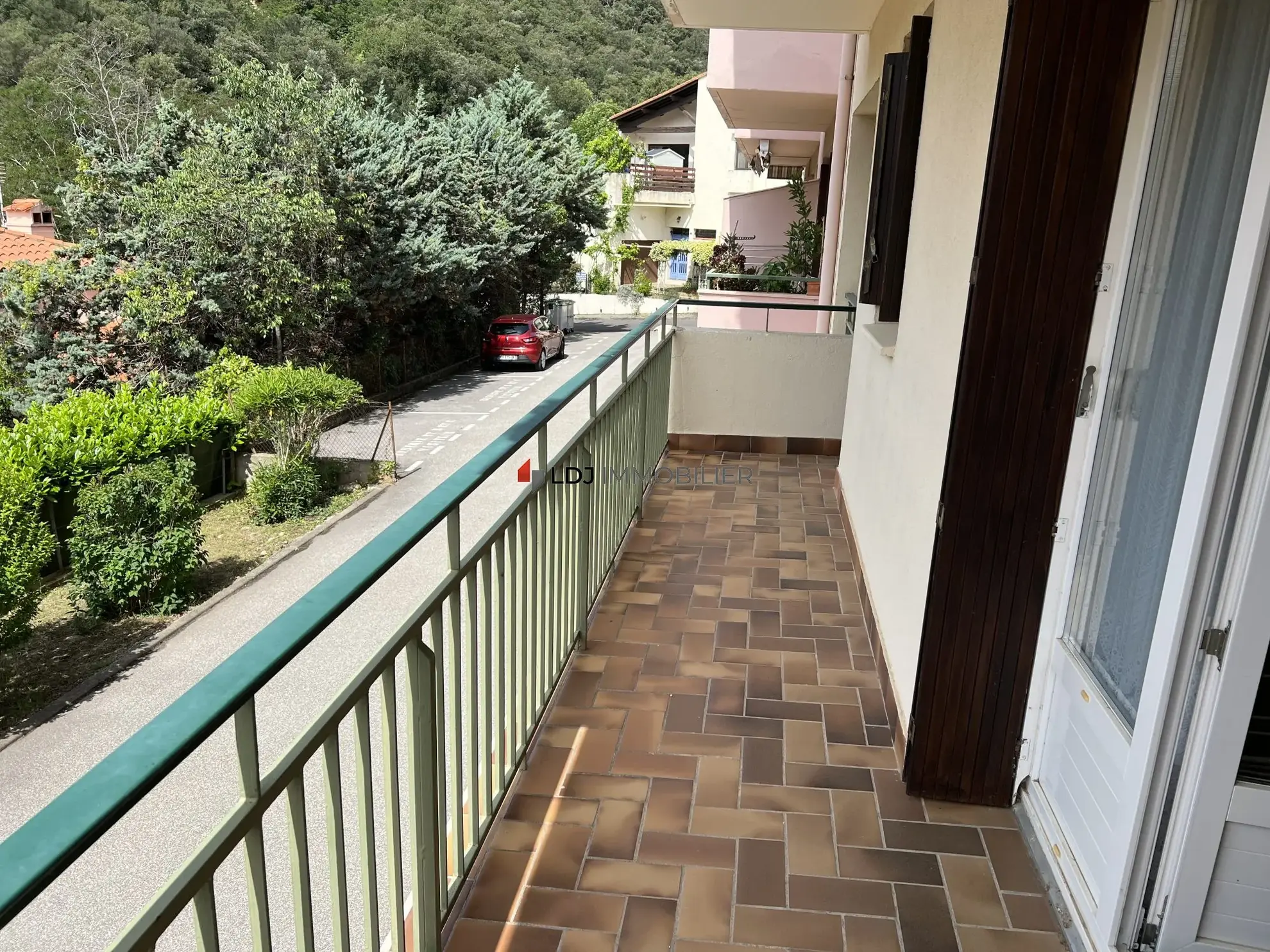 Appartement T2 Bis avec terrasse et garage à Amélie-les-Bains 