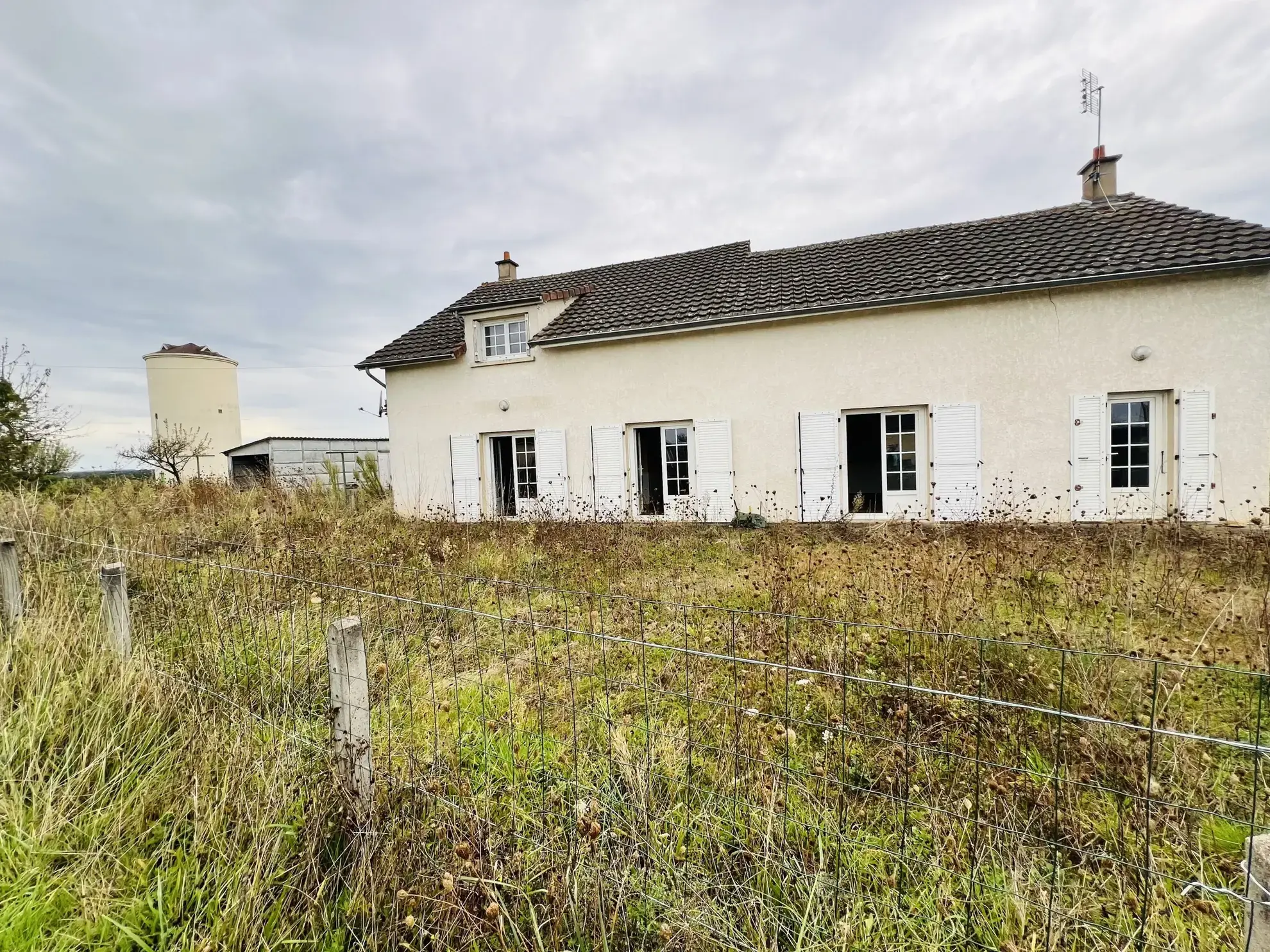 Maison à rénover au Pin près de Digoin et Vichy - 200 m² 