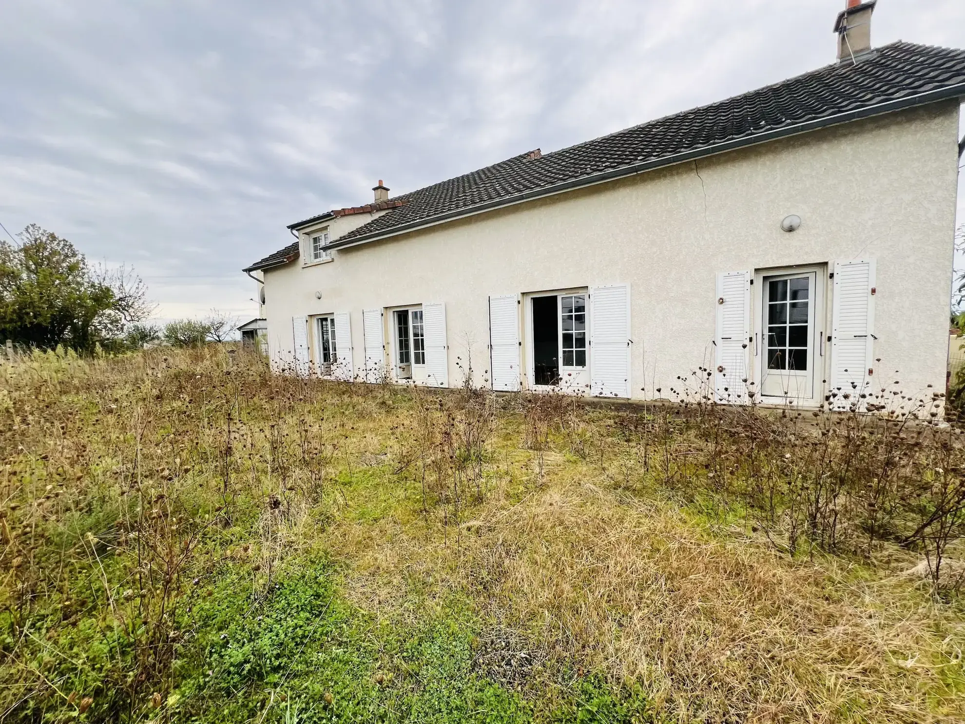 Maison à rénover au Pin près de Digoin et Vichy - 200 m² 