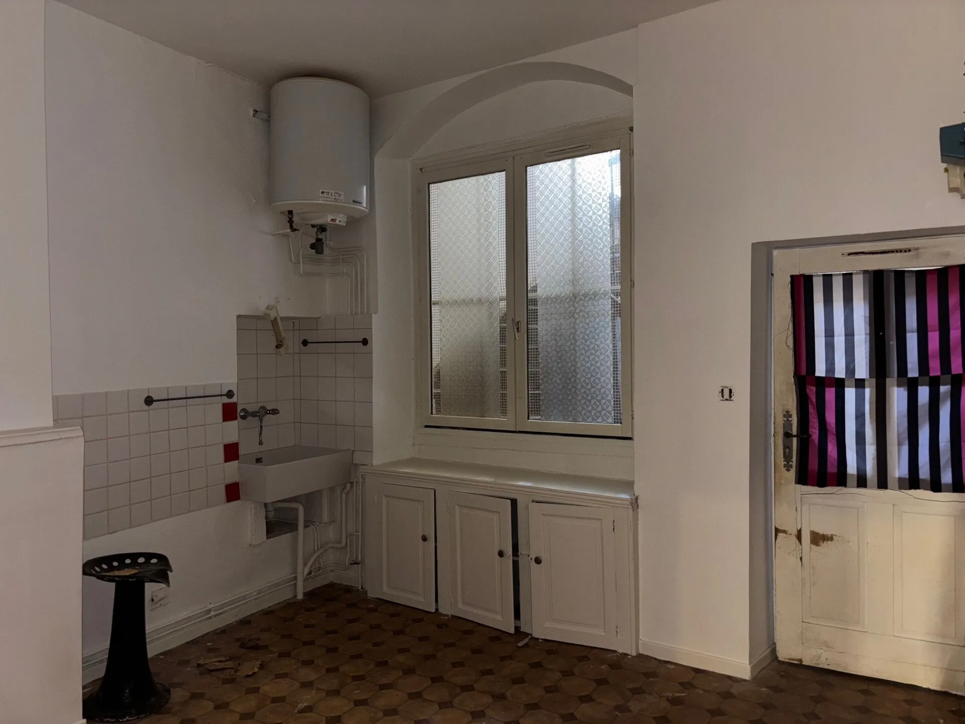 Appartement à rénover de 50 m² au centre de Tournus, idéal investissement ou résidence principale 