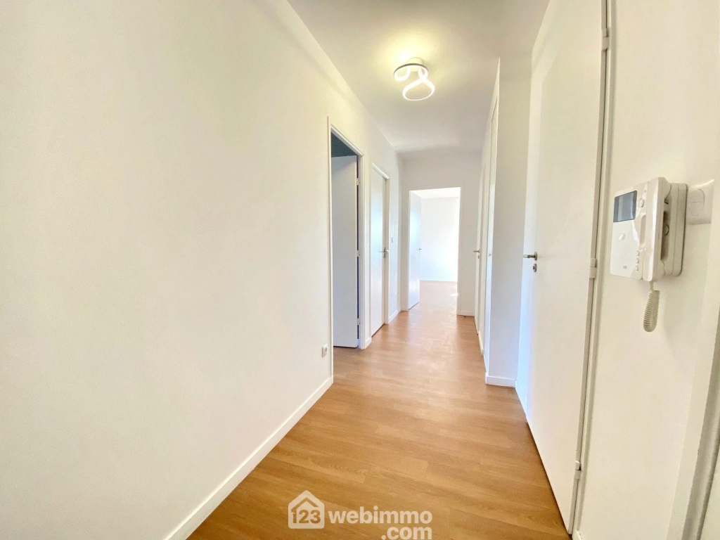 Appartement T3 de 60 m² avec balcon à Évry-Courcouronnes