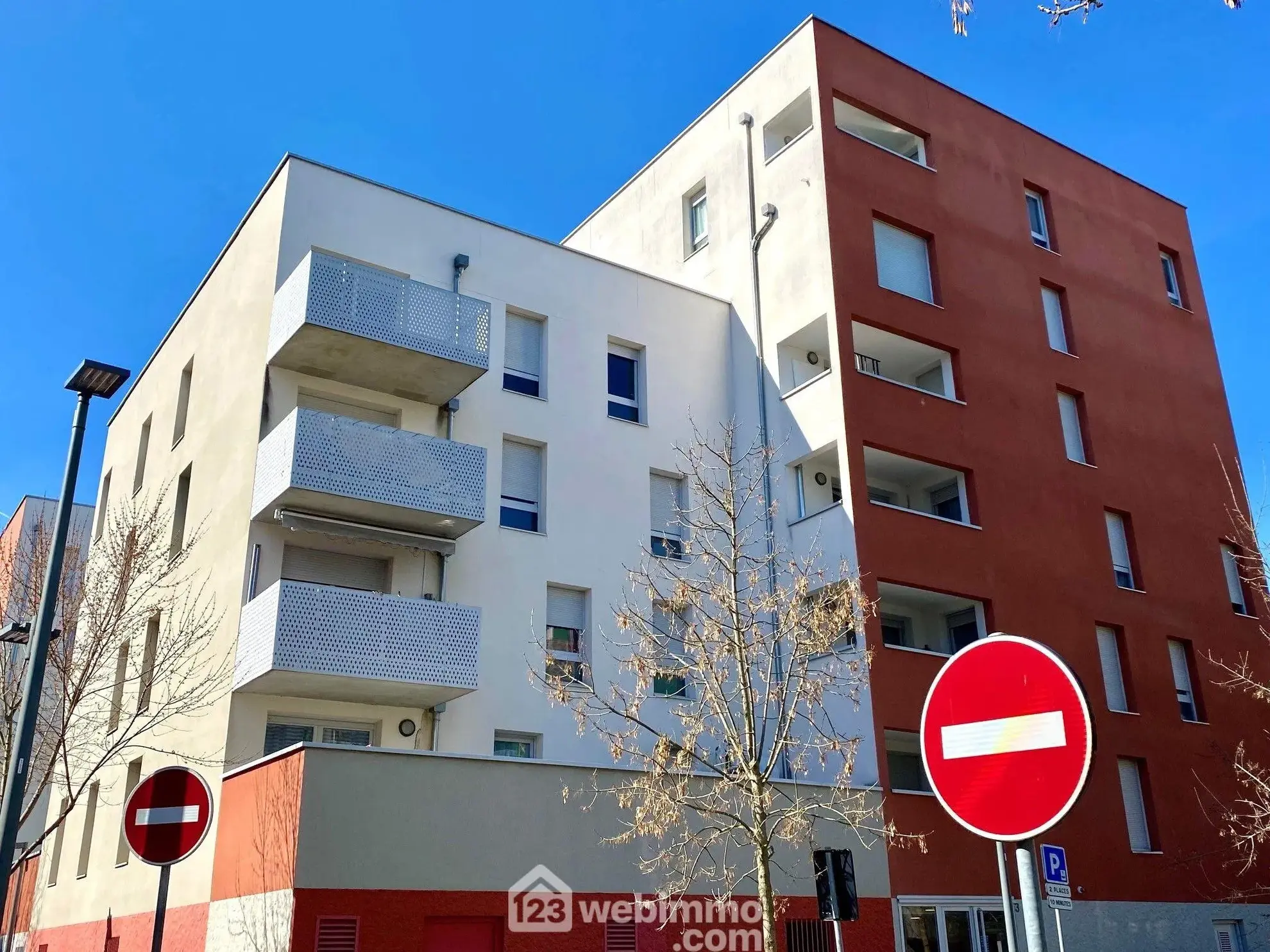 Appartement T3 de 60 m² avec balcon à Évry-Courcouronnes 