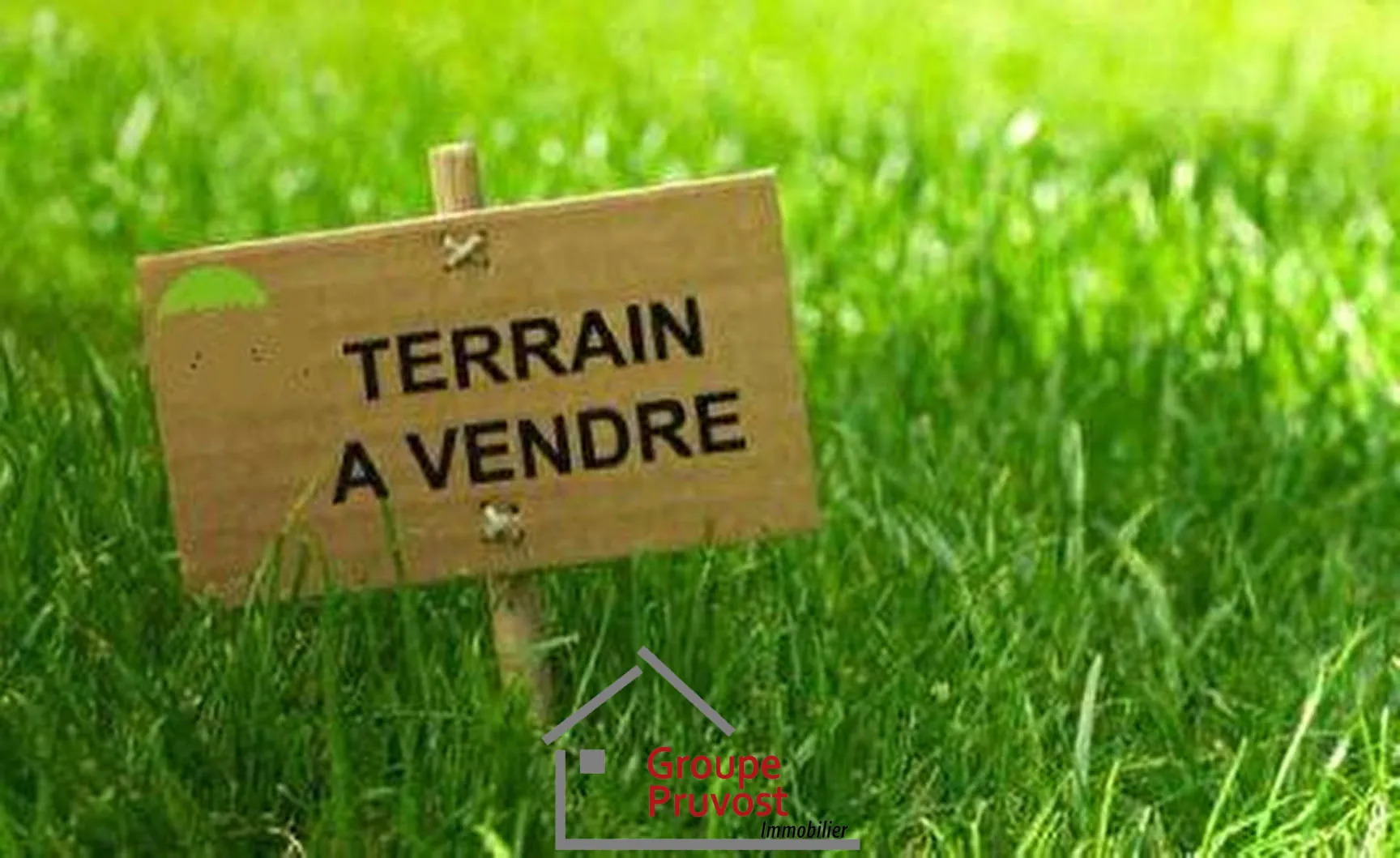 Terrain constructible de 550 m² à Liergues, centre-ville, viabilisé et libre de constructeur 