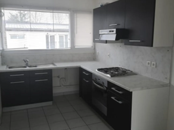 Appartement 2 chambres à Épinal avec terrasse et parking à vendre