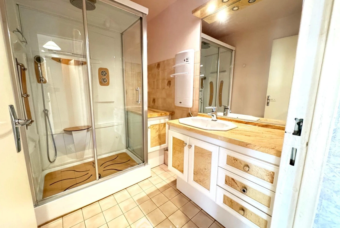 Bel appartement T3 de 70 m² avec vue dégagée à Évry-Courcouronnes 