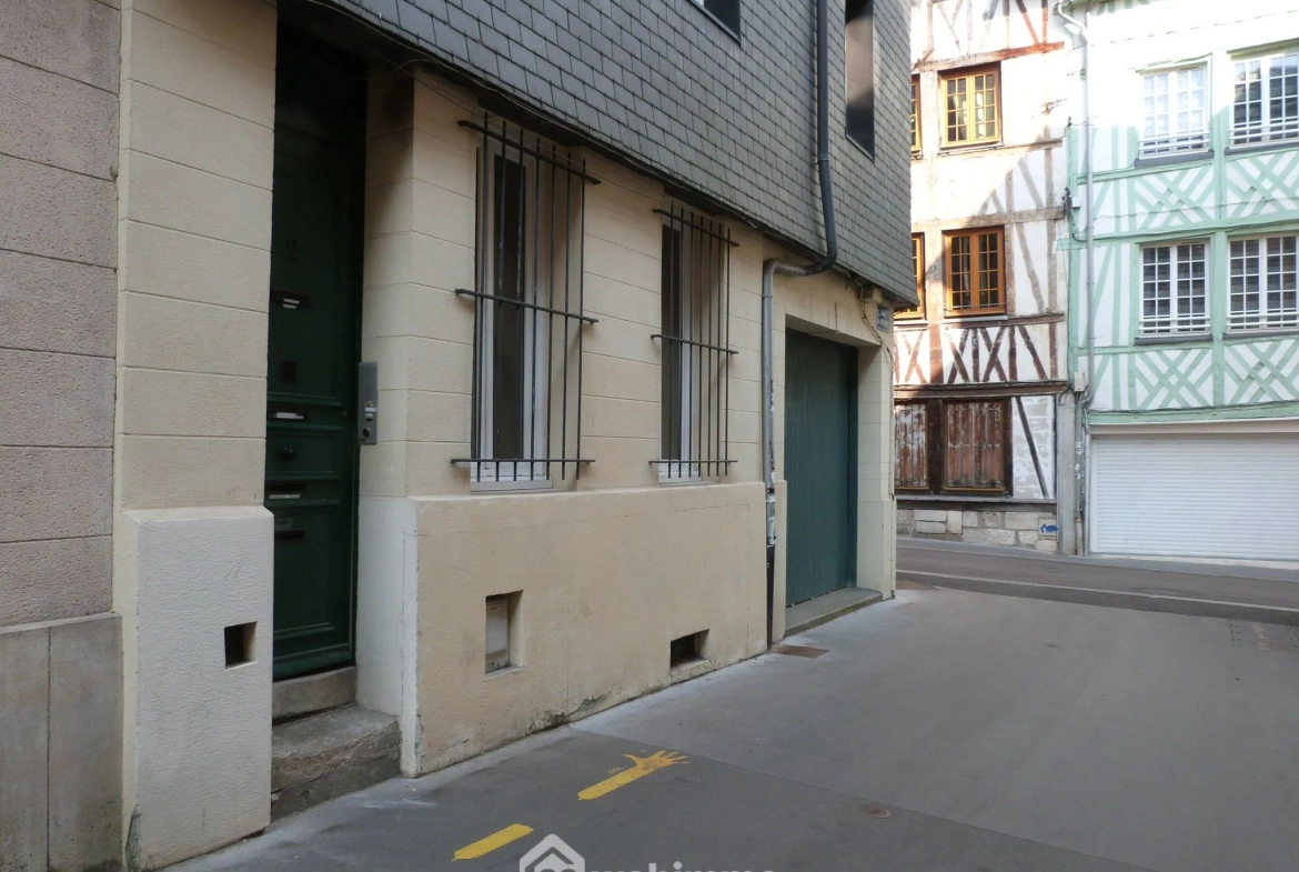Appartement rénové de 31,64m² à Rouen, idéalement situé au centre-ville, calme et faibles charges 