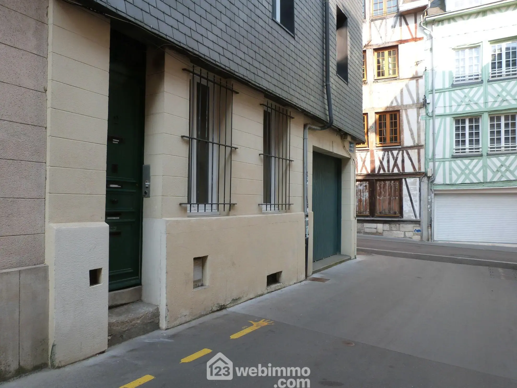 Appartement rénové de 31,64m² à Rouen, idéalement situé au centre-ville, calme et faibles charges 