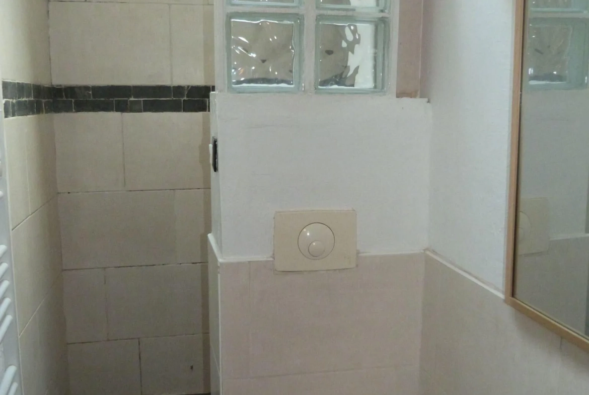 Appartement rénové de 31,64m² à Rouen, idéalement situé au centre-ville, calme et faibles charges 