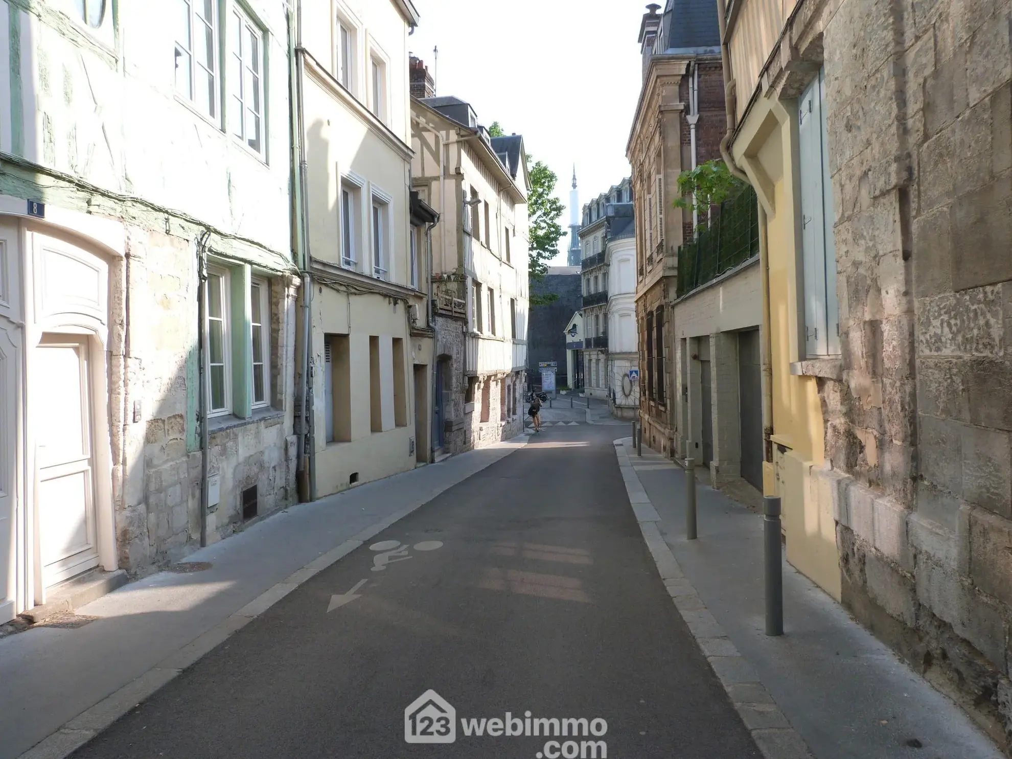 Appartement rénové de 31,64m² à Rouen, idéalement situé au centre-ville, calme et faibles charges 