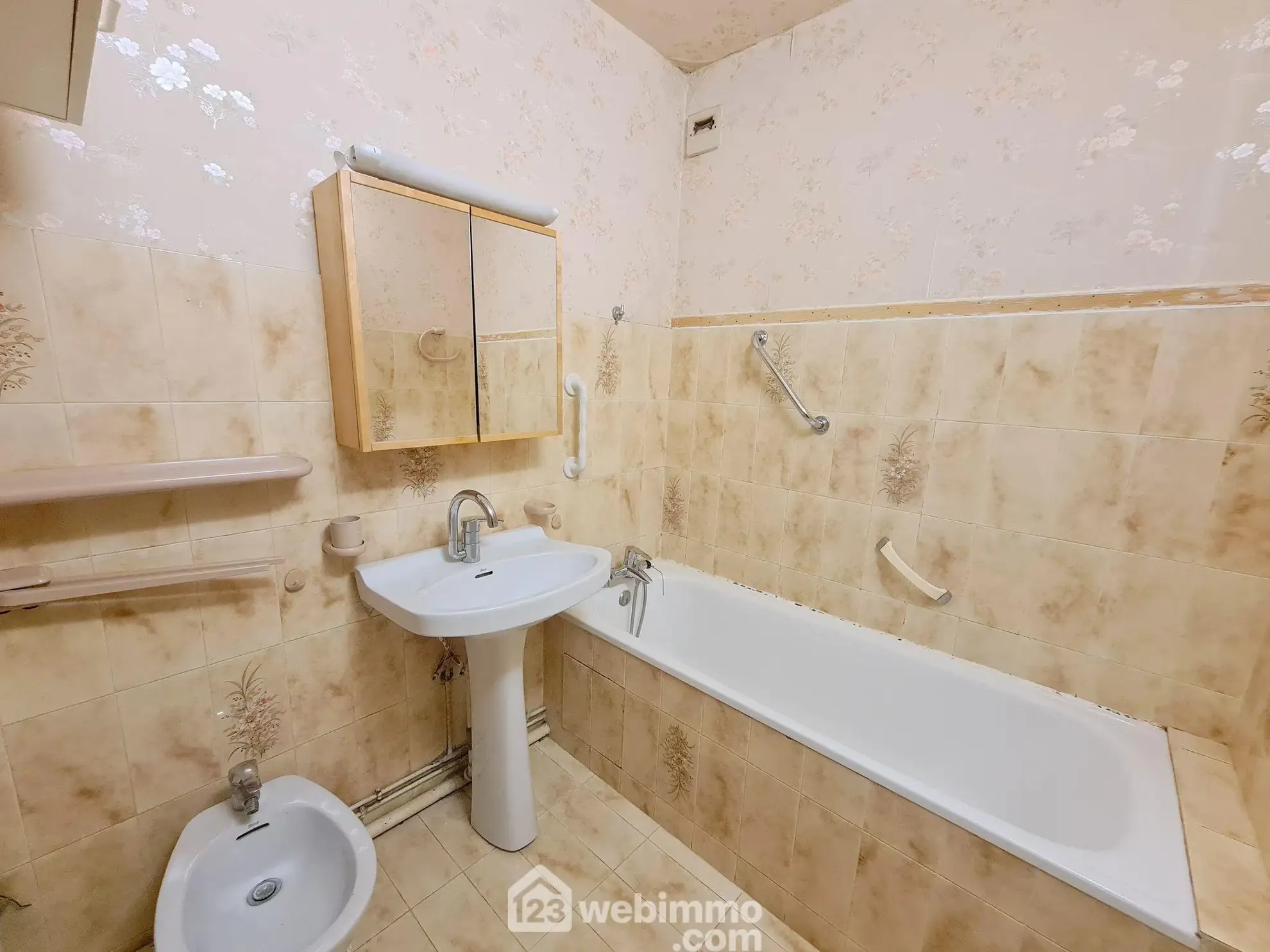 Bel appartement T3 avec terrasse et garage à Le Malesherbois 