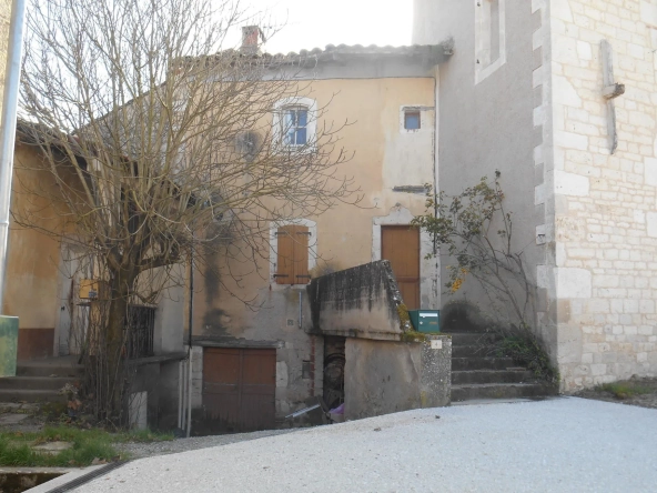 Maison de village à rénover à 15 min de Gaillac avec sous-sol aménageable