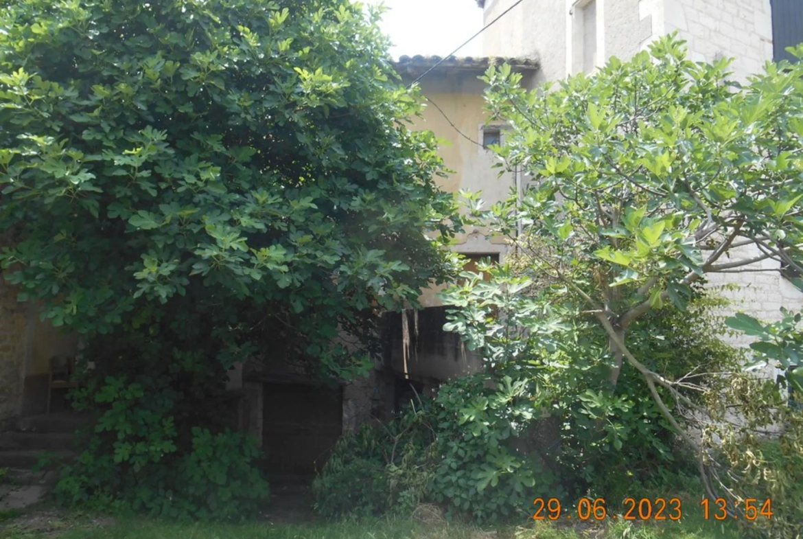 Maison de village à rénover à 15 min de Gaillac avec sous-sol aménageable 
