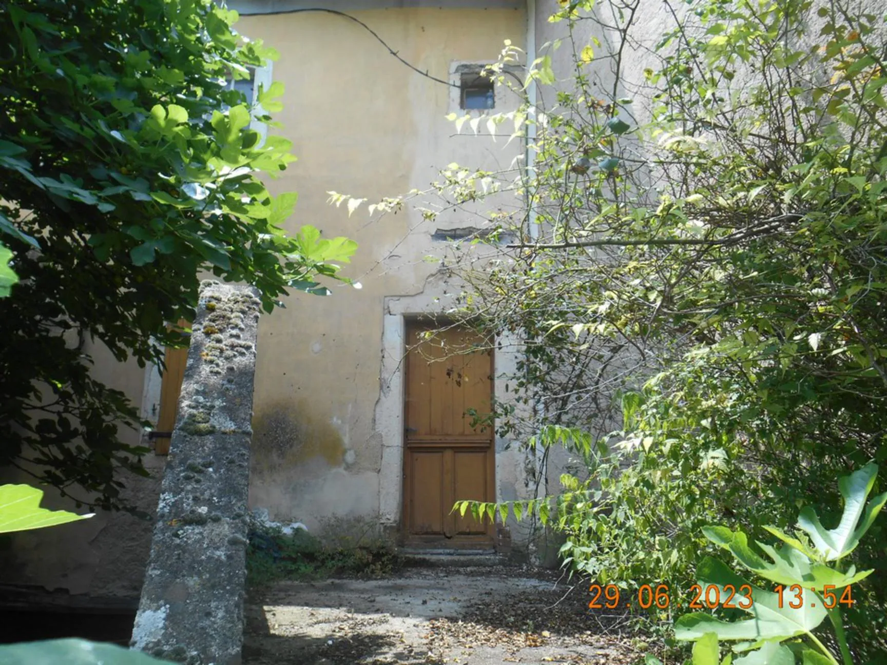 Maison de village à rénover à 15 min de Gaillac avec sous-sol aménageable 