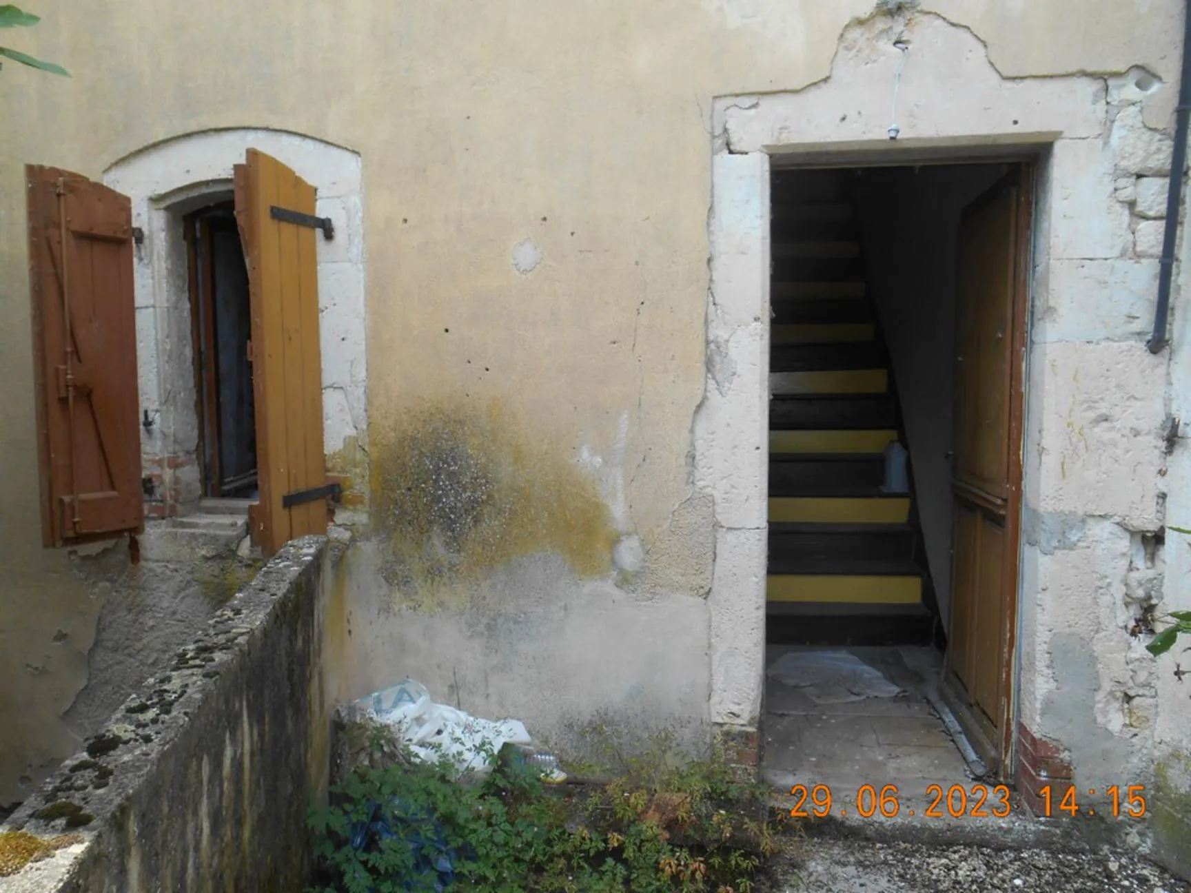 Maison de village à rénover à 15 min de Gaillac avec sous-sol aménageable 