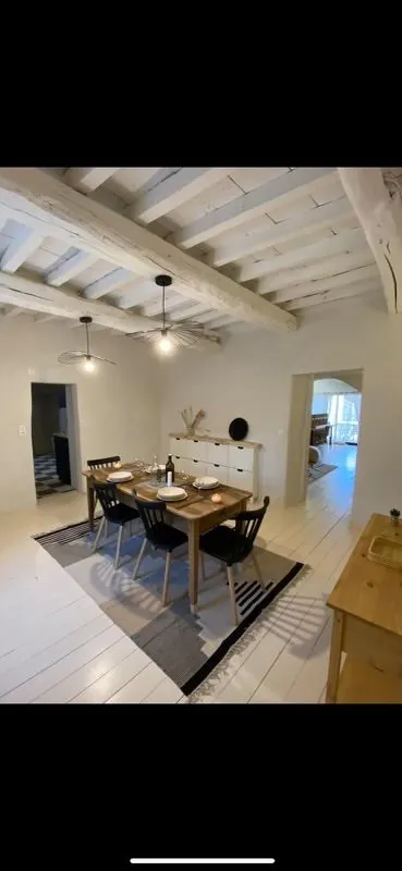 Maison de village avec cour et terrasse couverte à Pont du Gard 