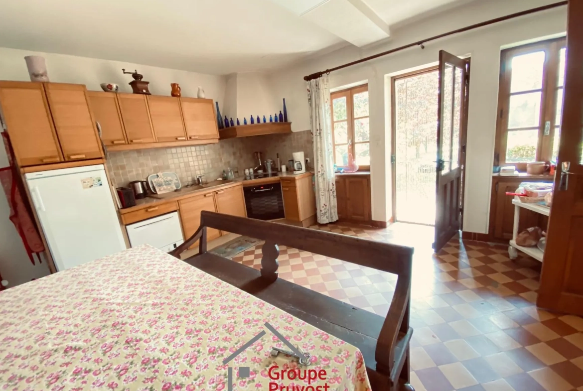 Maison de village à Cluny avec dépendance et jardin - 168 m² 