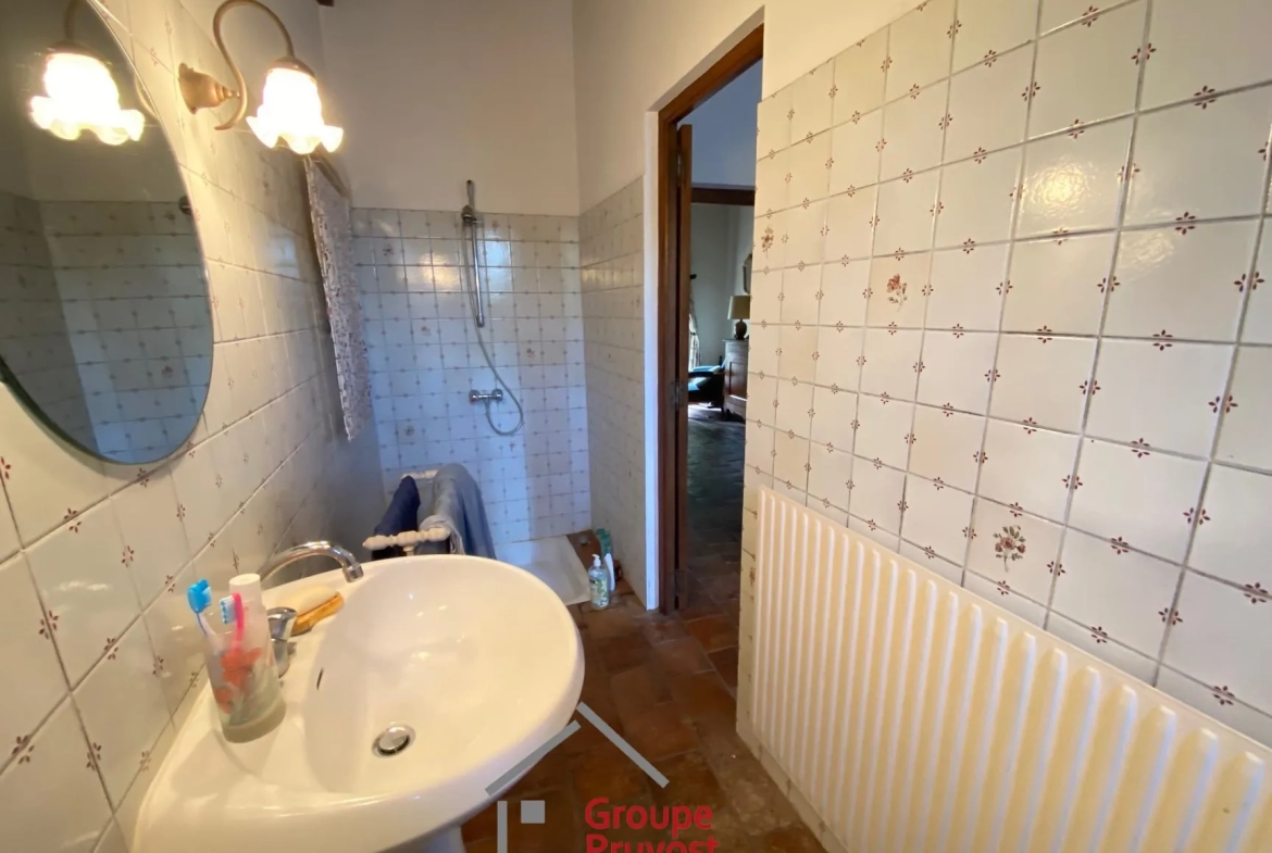 Maison de village à Cluny avec dépendance et jardin - 168 m² 