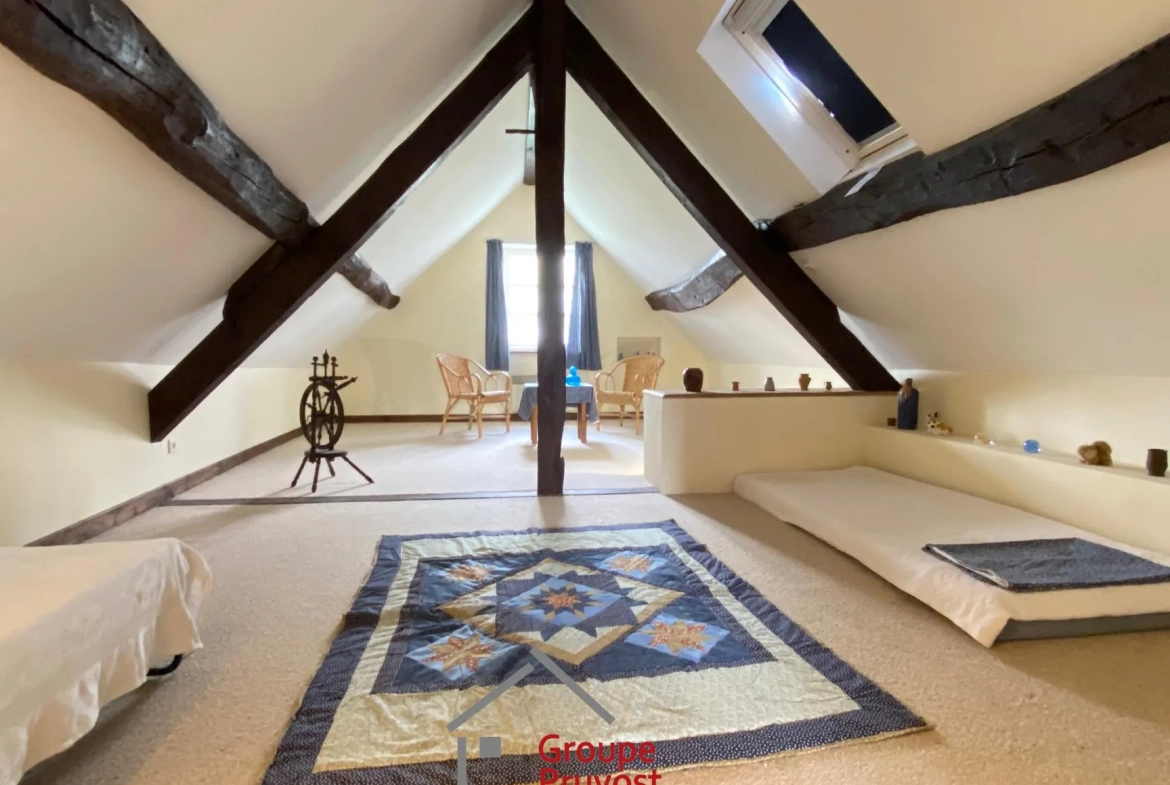 Maison de village à Cluny avec dépendance et jardin - 168 m² 