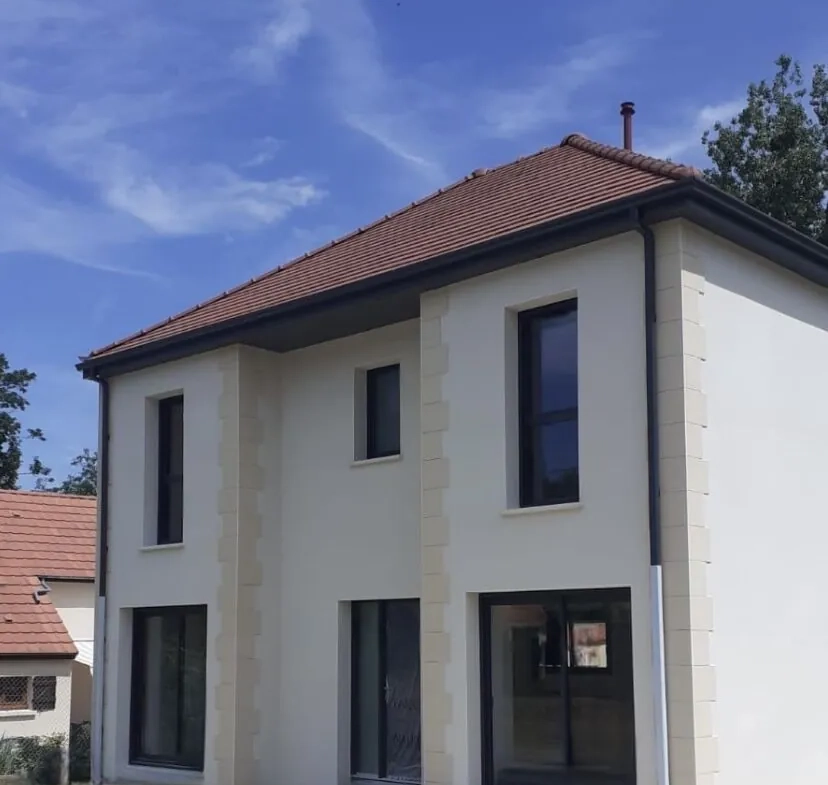 Maison neuve certifiée RE2020 avec 4 chambres à Auneuil proche Beauvais 