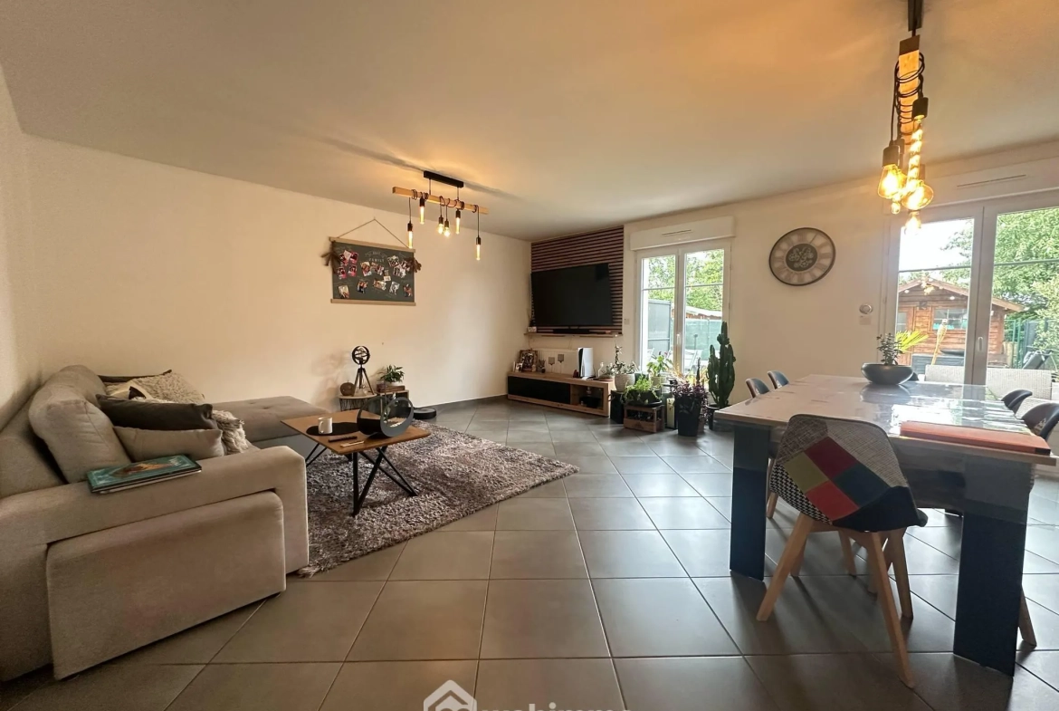 Maison rénovée de 117 m² avec jardin et garage à Laon 