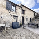Maison en pierres de 138 m² à vendre à Marchais, 6 pièces, garage et cave