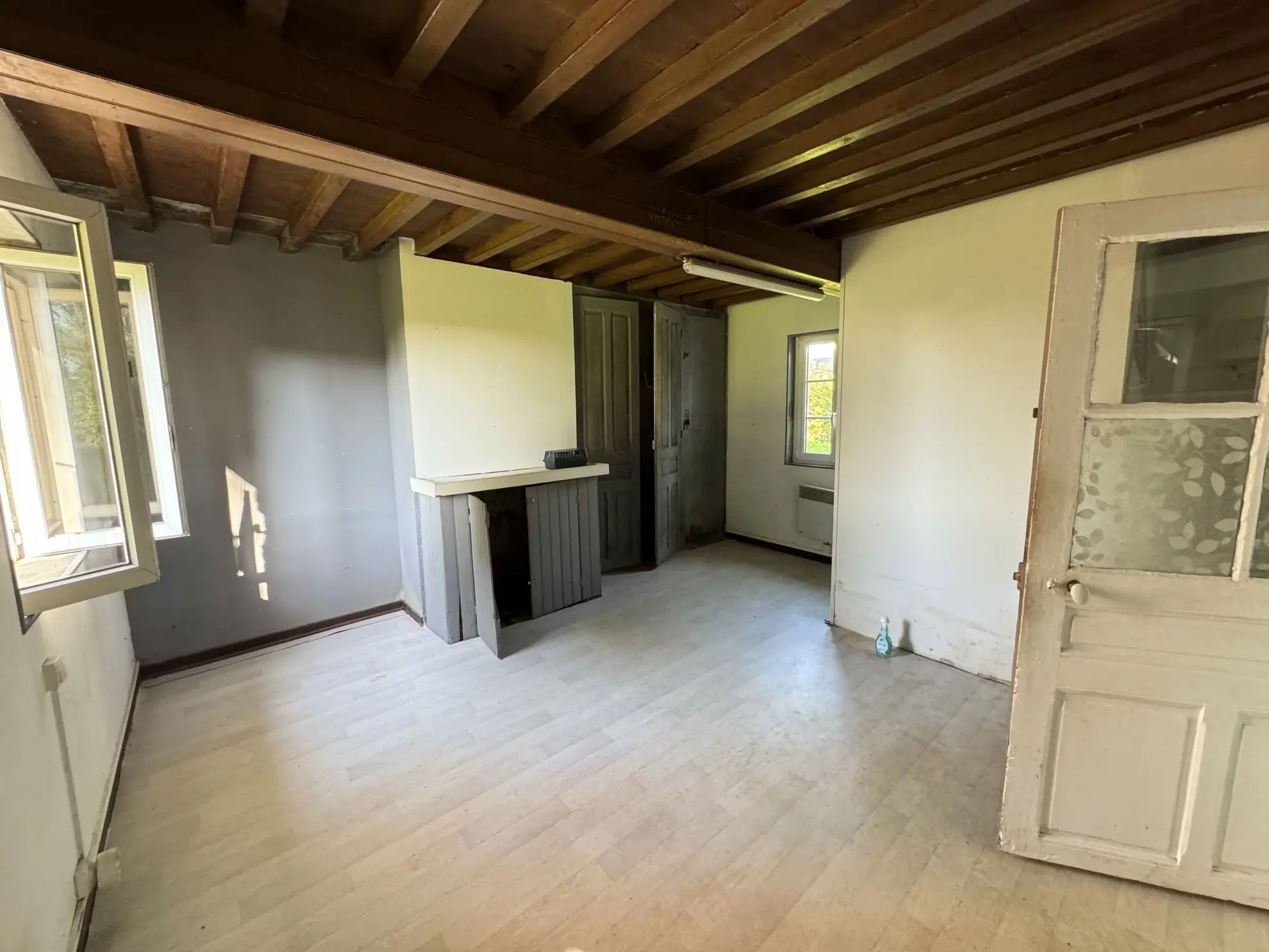 Maison de village à rénover à Erches près de Roye - Projet à remettre au goût du jour 
