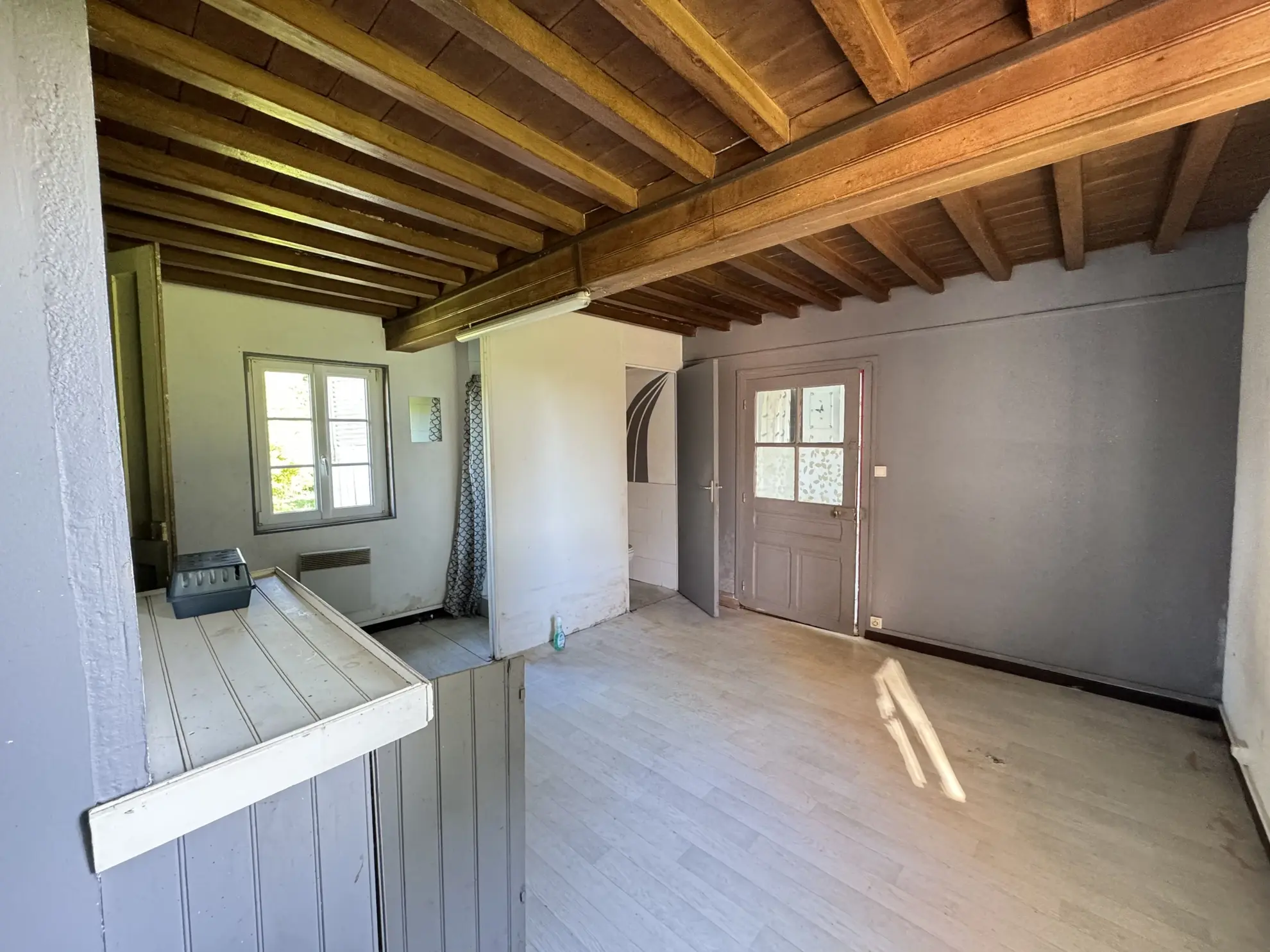 Maison de village à rénover à Erches près de Roye - Projet à remettre au goût du jour 