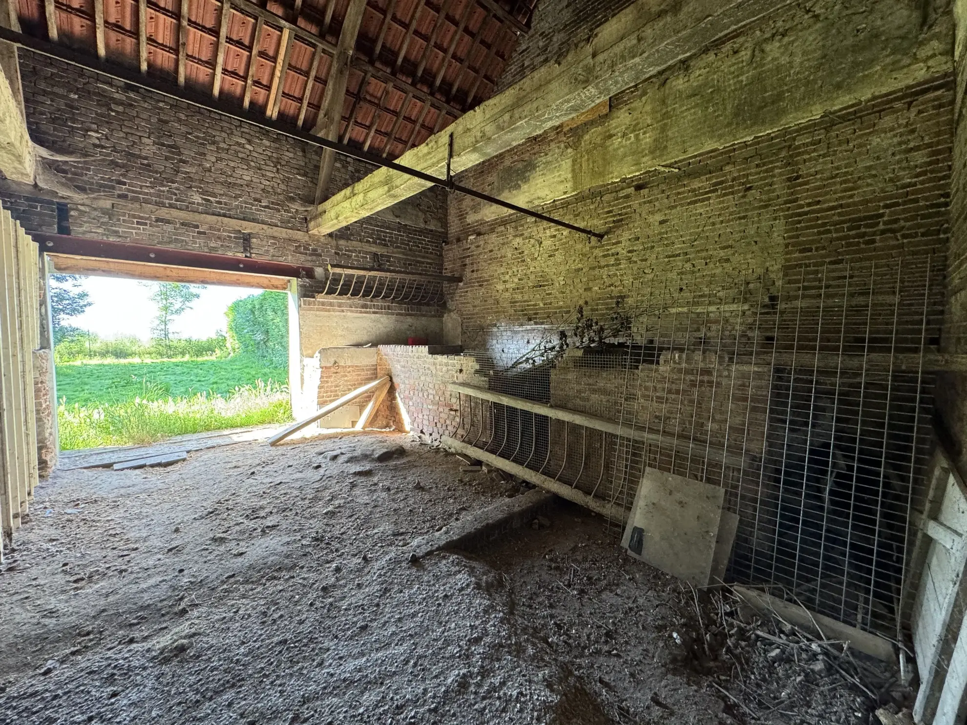 Maison de village à rénover à Erches près de Roye - Projet à remettre au goût du jour 