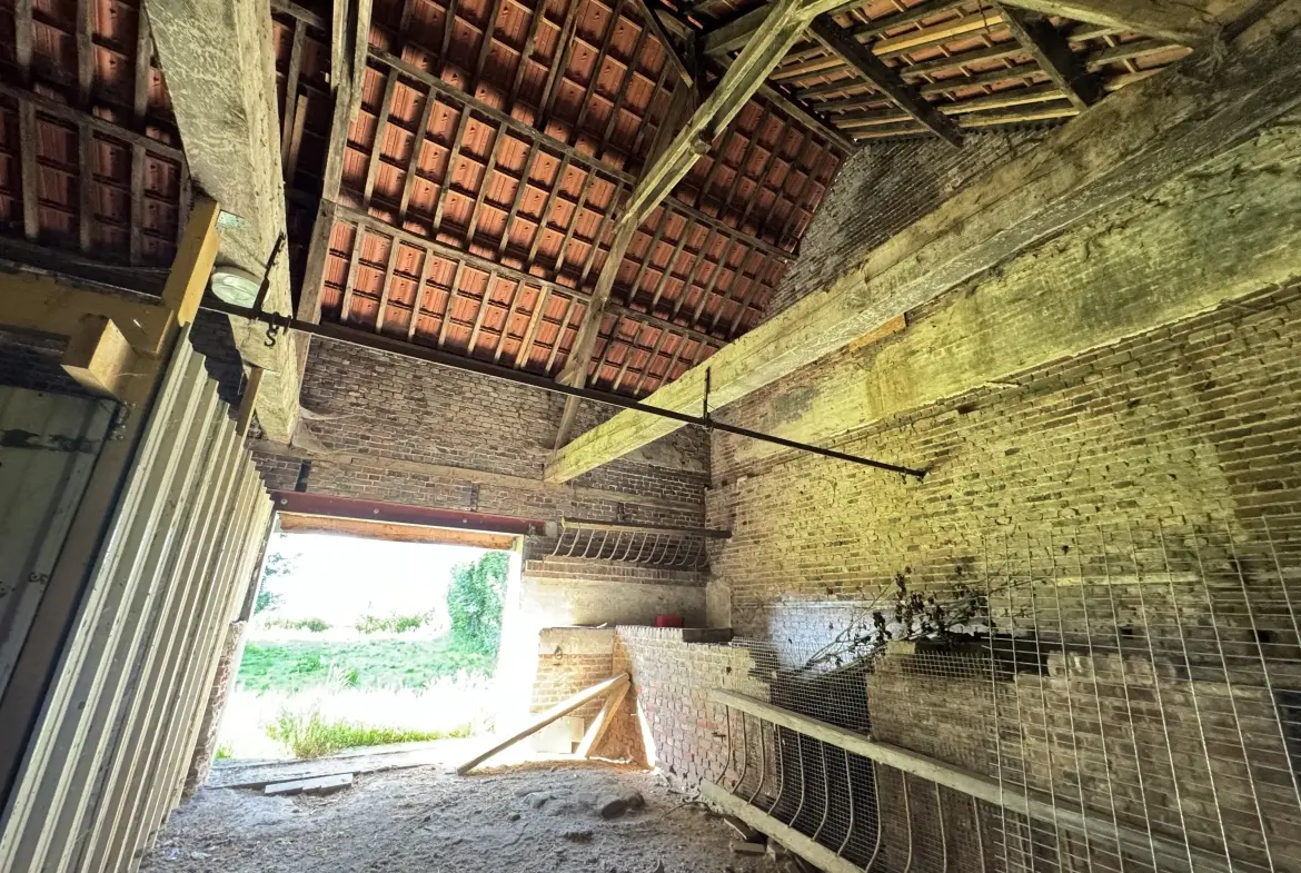 Maison de village à rénover à Erches près de Roye - Projet à remettre au goût du jour 