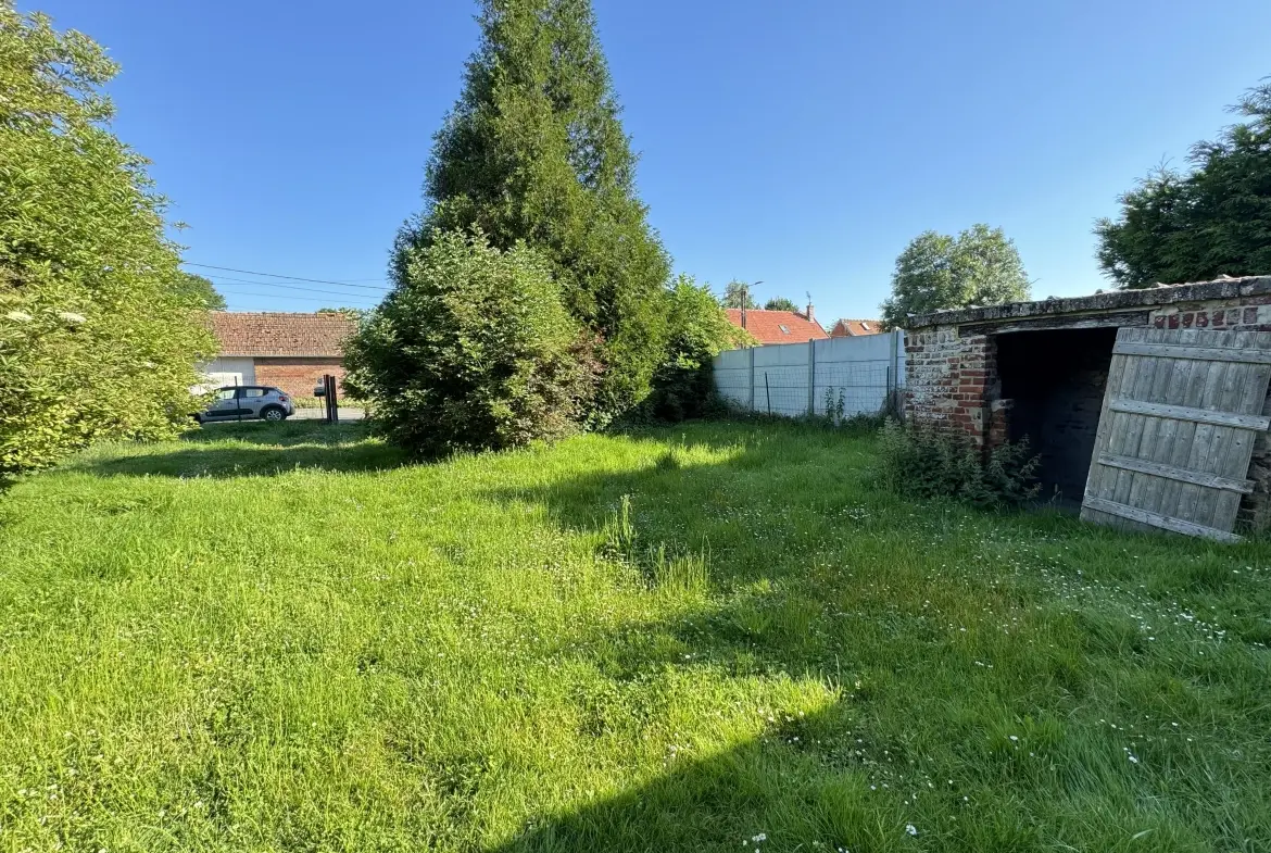 Maison de village à rénover à Erches près de Roye - Projet à remettre au goût du jour 