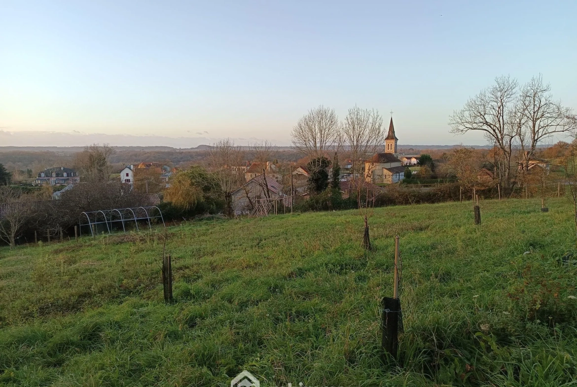 Ferme avec maison, commerce et hangars à Casteide-Candau - Investissement potentiel 