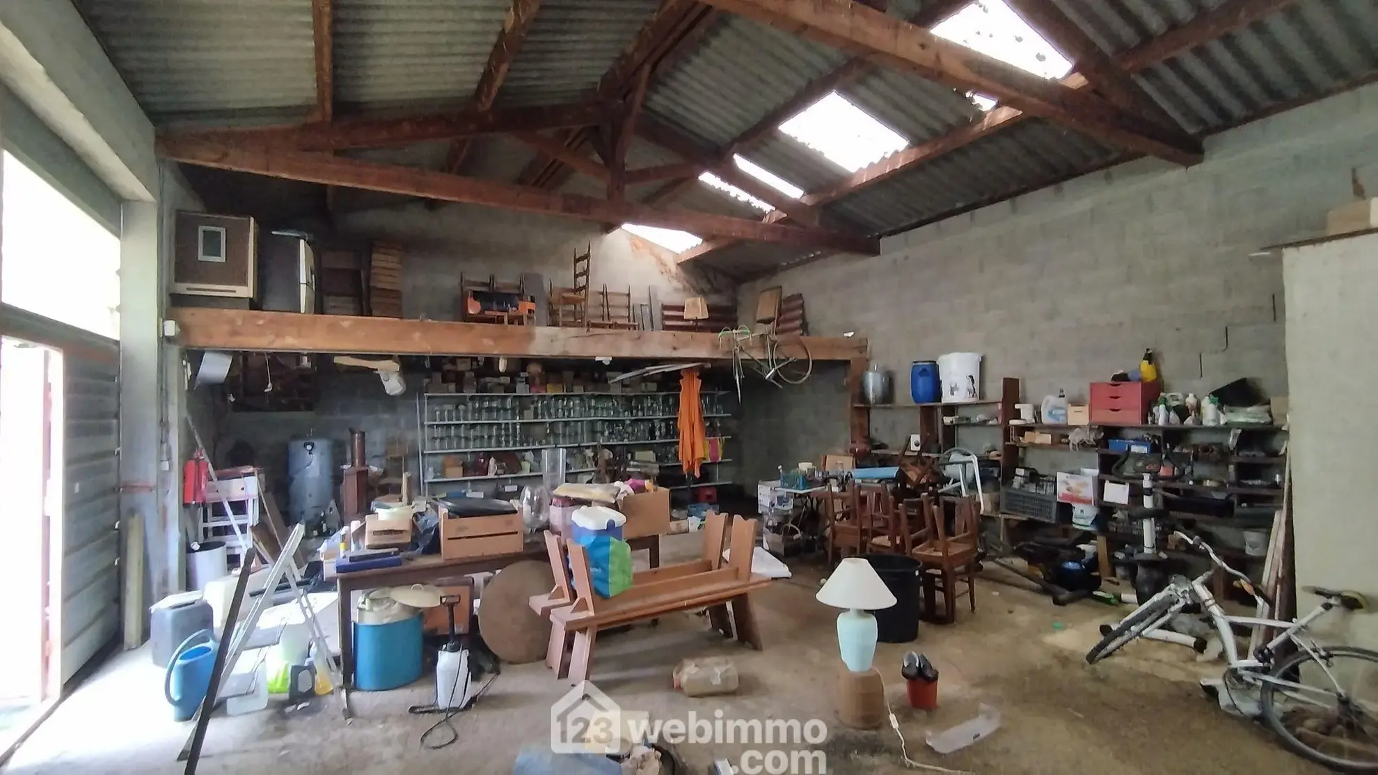 Ferme avec maison, commerce et hangars à Casteide-Candau - Investissement potentiel 