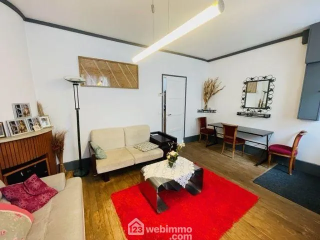 Maison de ville rénovée de 90m² avec jardin à Noyon 